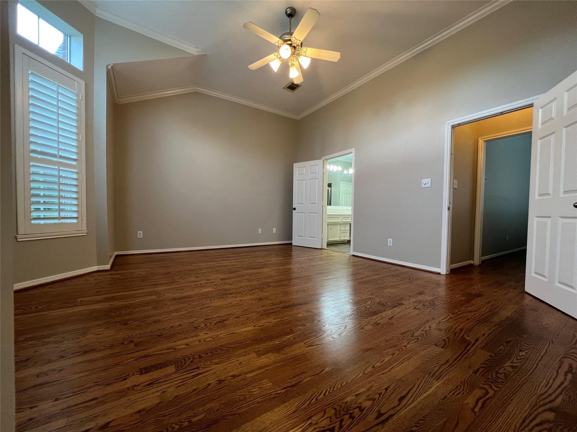 1323 Oneil Street, Houston, TX 77019 1323 Oneil Street, Houston, TX 77019