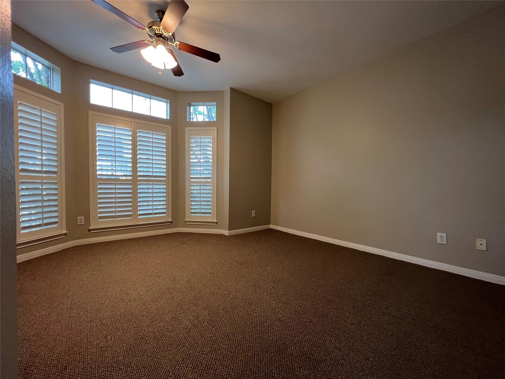 1323 Oneil Street, Houston, TX 77019 1323 Oneil Street, Houston, TX 77019