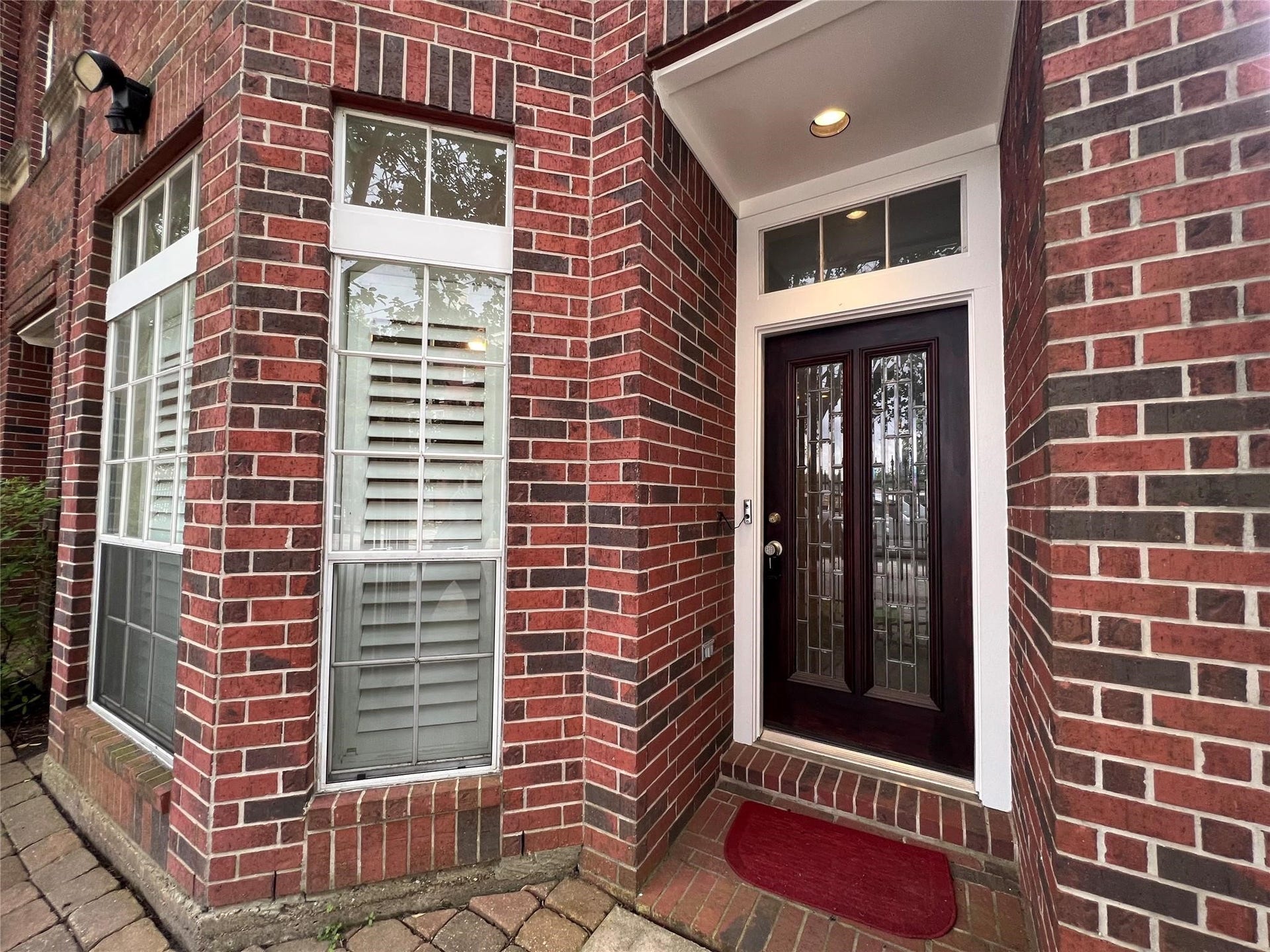 1323 Oneil Street, Houston, TX 77019 1323 Oneil Street, Houston, TX 77019