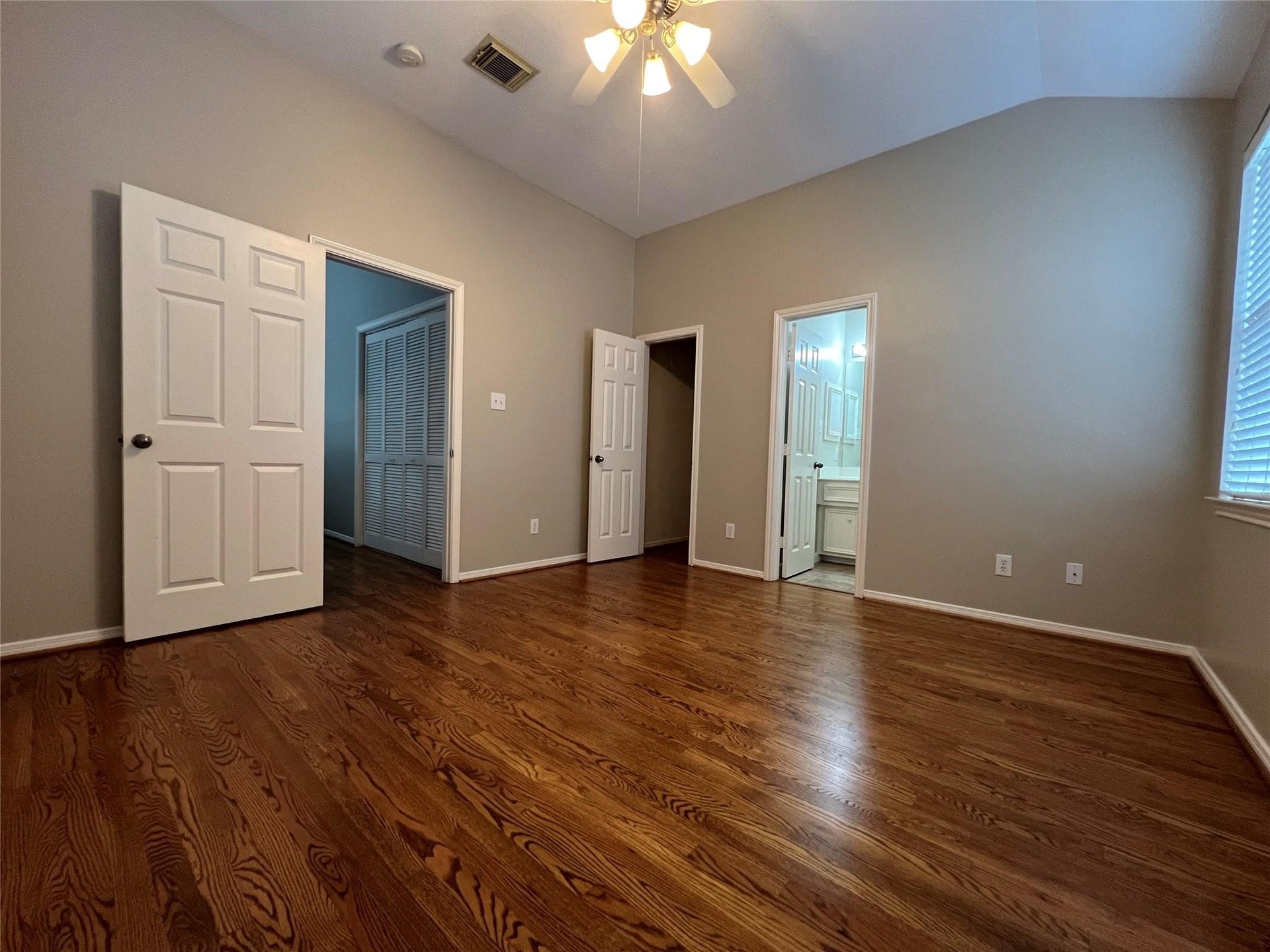 1323 Oneil Street, Houston, TX 77019 1323 Oneil Street, Houston, TX 77019
