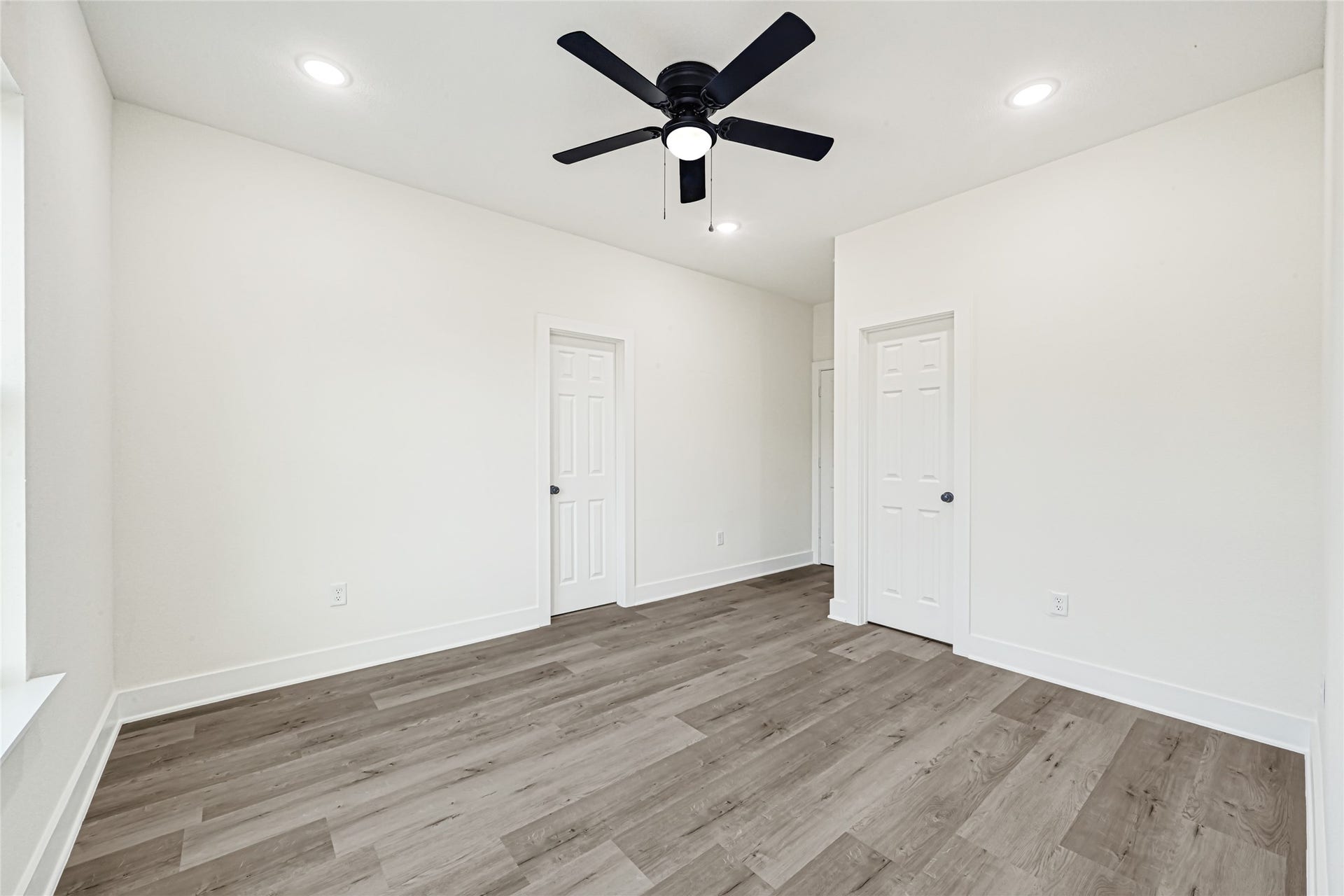 7953 Booker Street, #A/B, Houston, TX 77028 7953 Booker Street, #A/B, Houston, TX 77028