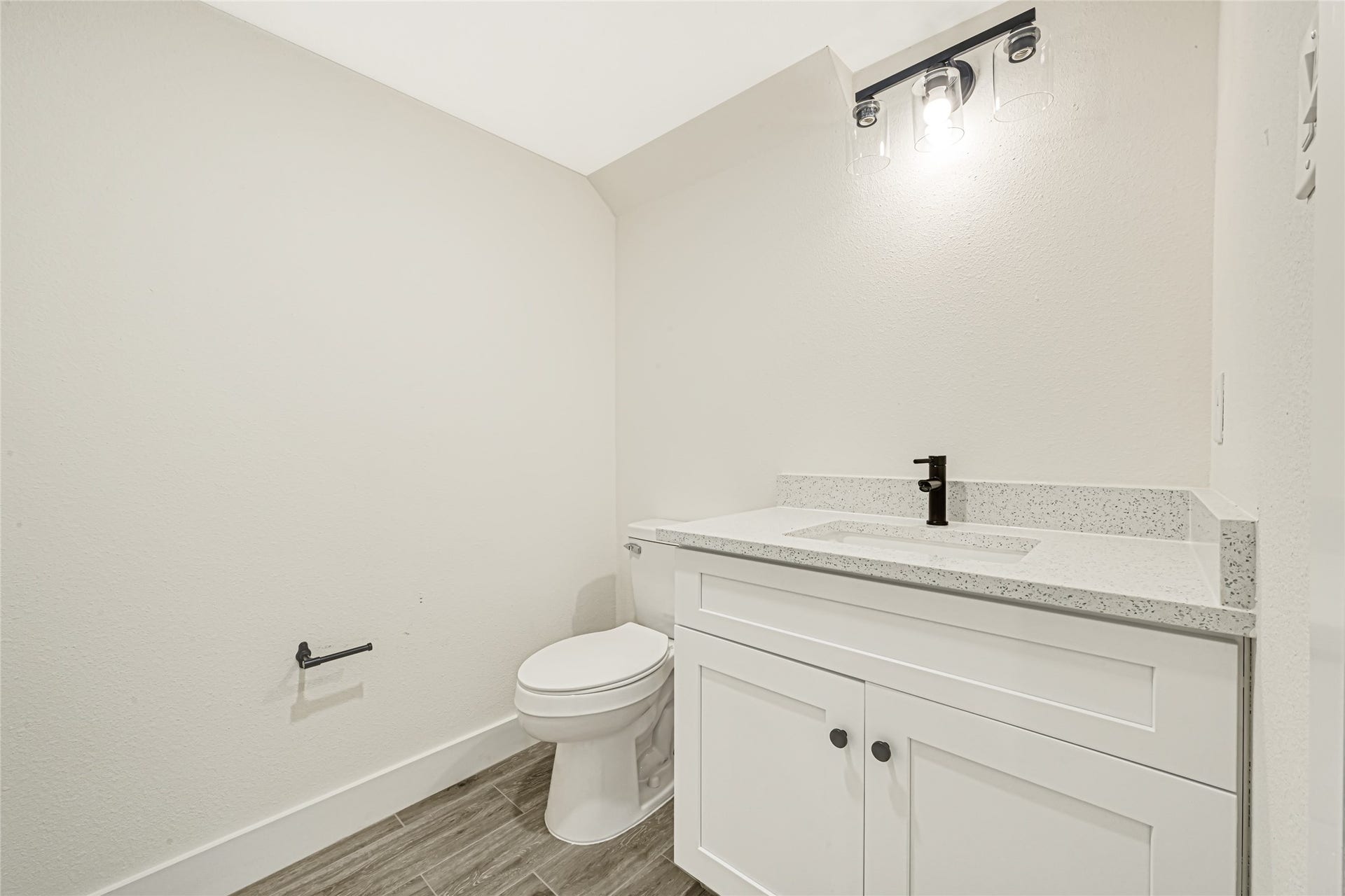 7953 Booker Street, #A/B, Houston, TX 77028 half bath