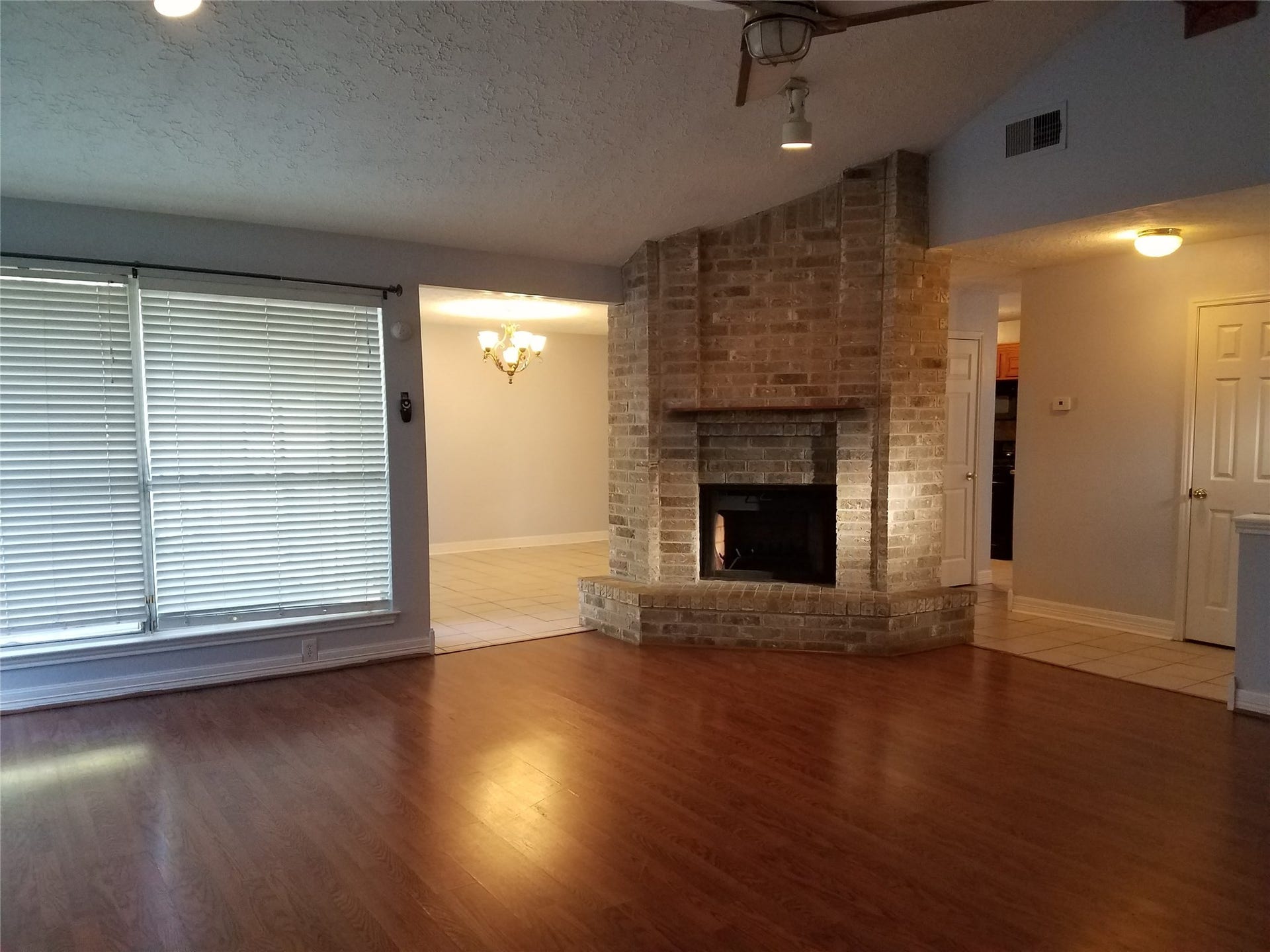 1503 Vickery Drive, Sugar Land, TX 77498 1503 Vickery Drive, Sugar Land, TX 77498