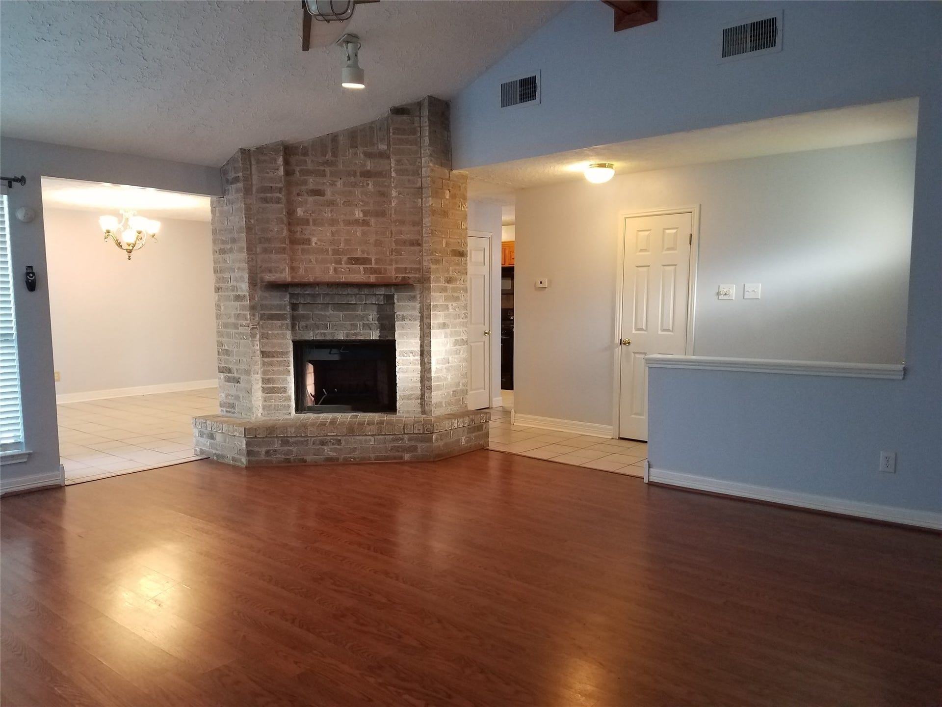 1503 Vickery Drive, Sugar Land, TX 77498 1503 Vickery Drive, Sugar Land, TX 77498