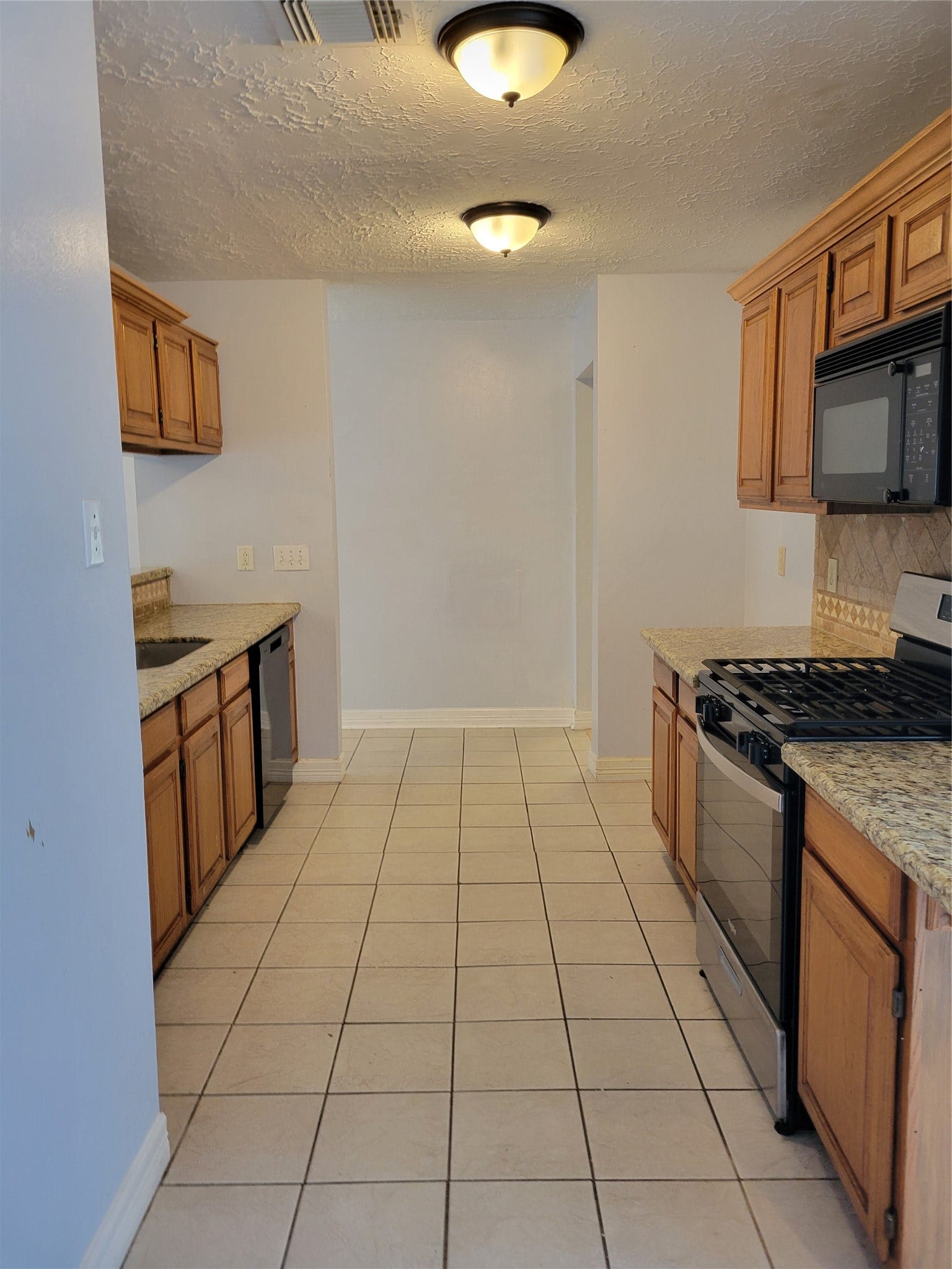 1503 Vickery Drive, Sugar Land, TX 77498 1503 Vickery Drive, Sugar Land, TX 77498