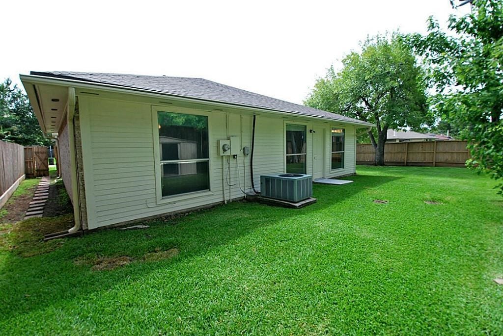 1503 Vickery Drive, Sugar Land, TX 77498 1503 Vickery Drive, Sugar Land, TX 77498