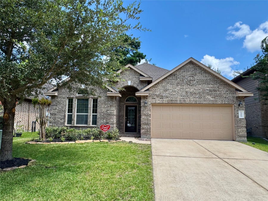 Property photo for 2462 Garden Shadow Drive, Conroe, TX