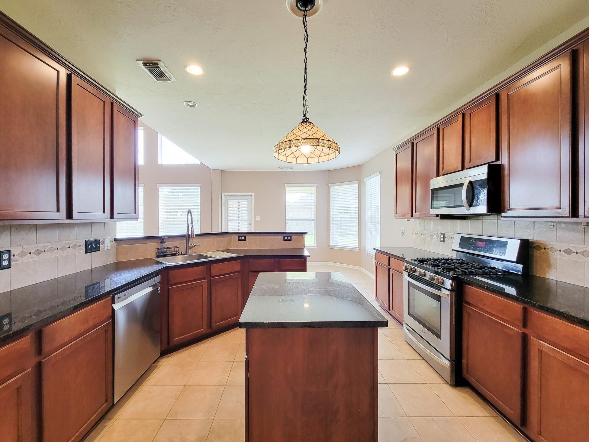 819 Arlington Lane, Rosenberg, TX 77469 819 Arlington Lane, Rosenberg, TX 77469