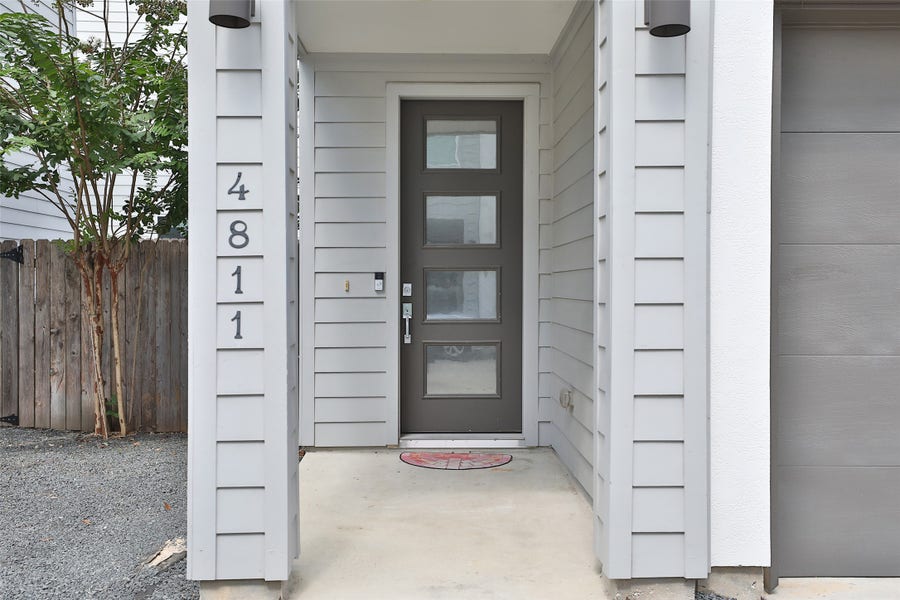 Property photo for 4811 Martin Oaks Lane, Houston, TX