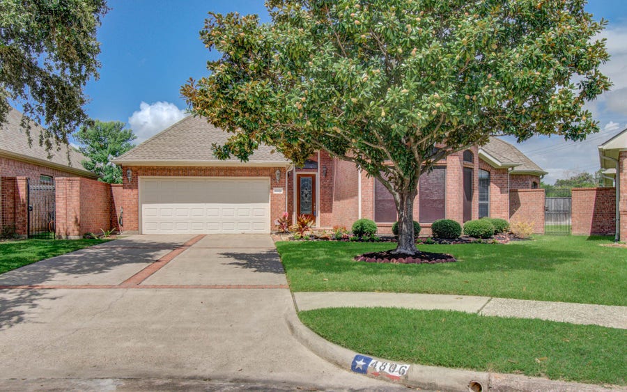 Property photo for 4806 Julia Court, Pasadena, TX