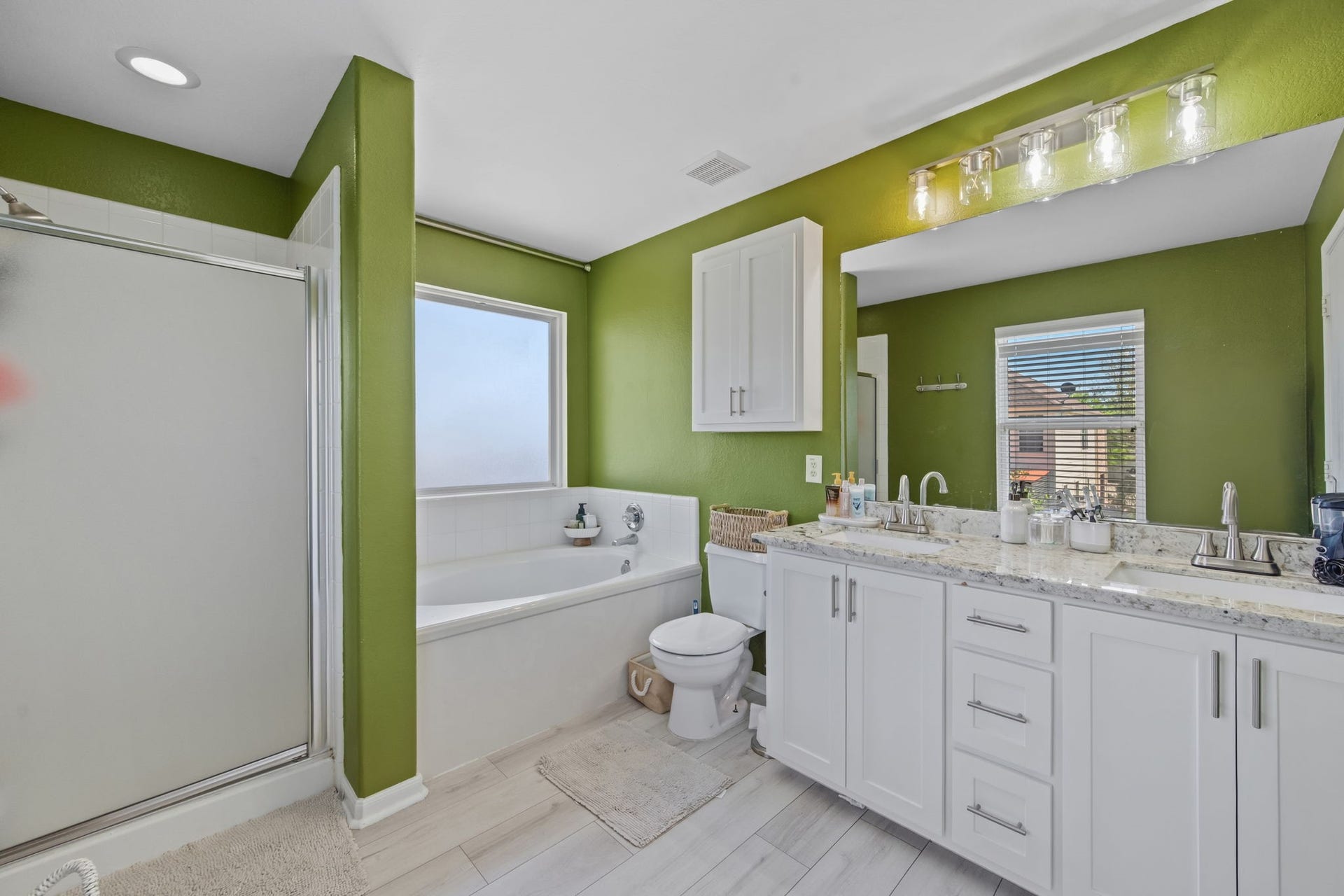 6615 Green Pear Lane, Houston, TX 77049 6615 Green Pear Lane, Houston, TX 77049