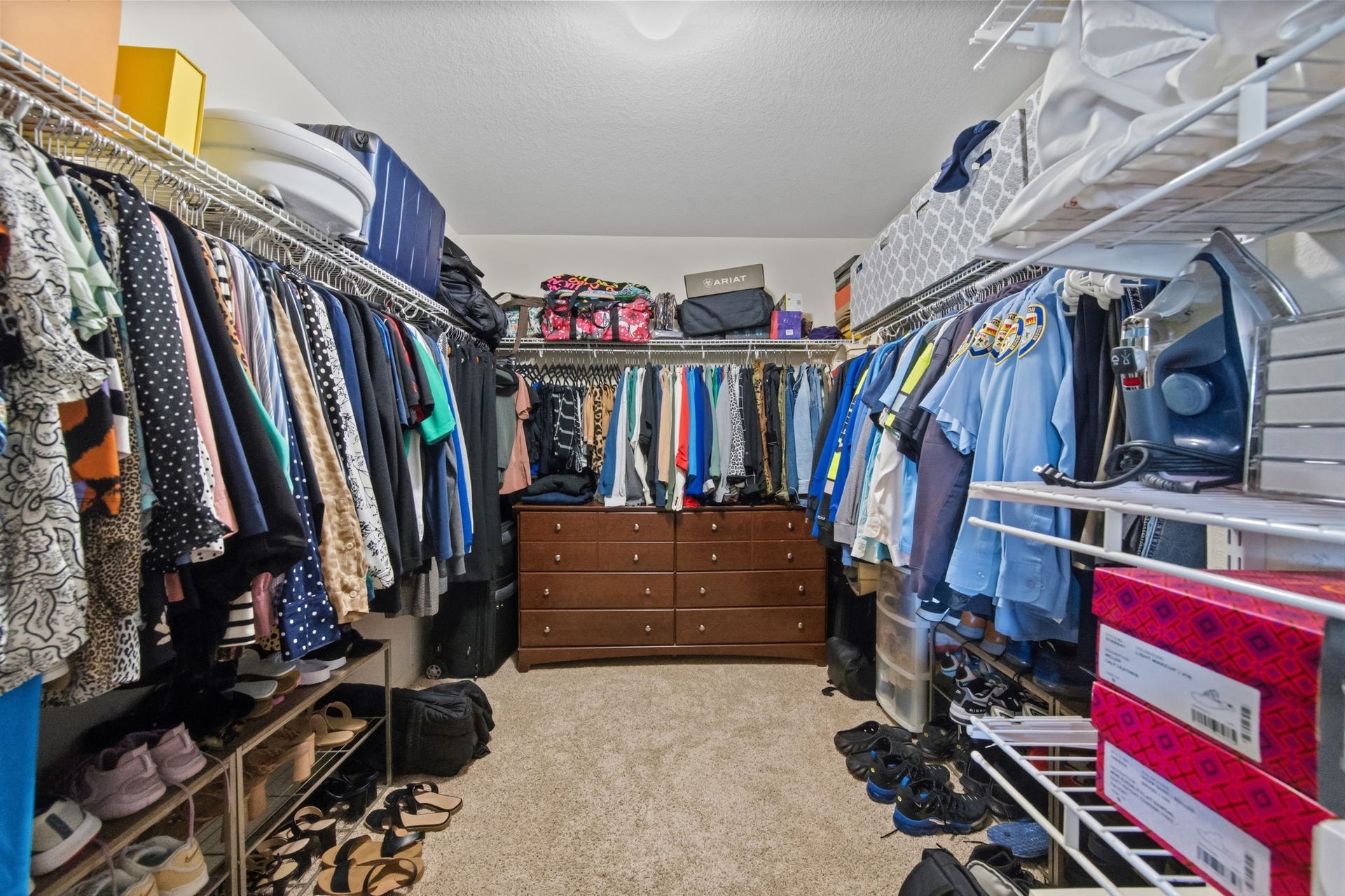 6615 Green Pear Lane, Houston, TX 77049 Primary Closet