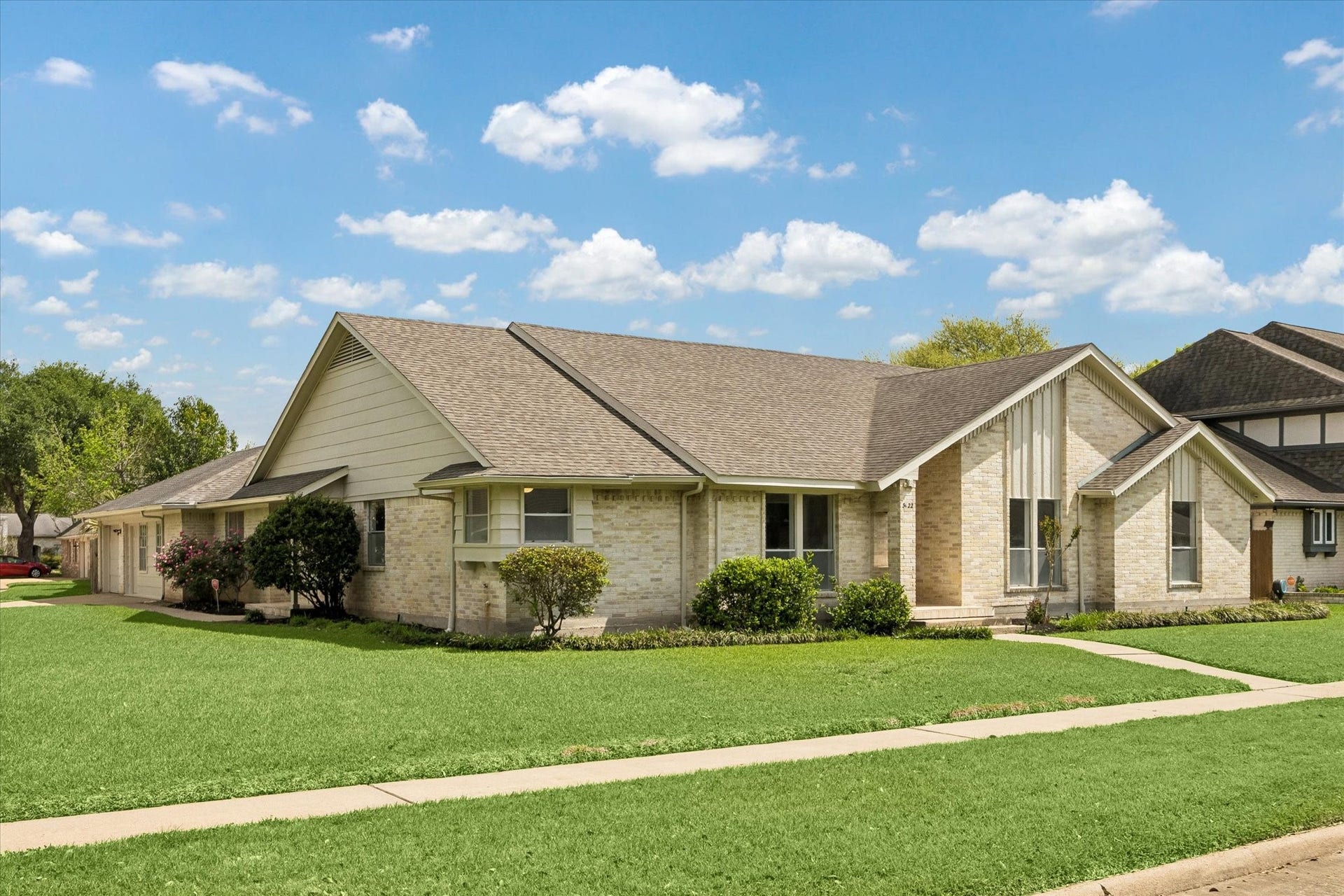 3122 Peach Tree Lane, Missouri City, TX 77459 This charming home is situated on a large corner lot.