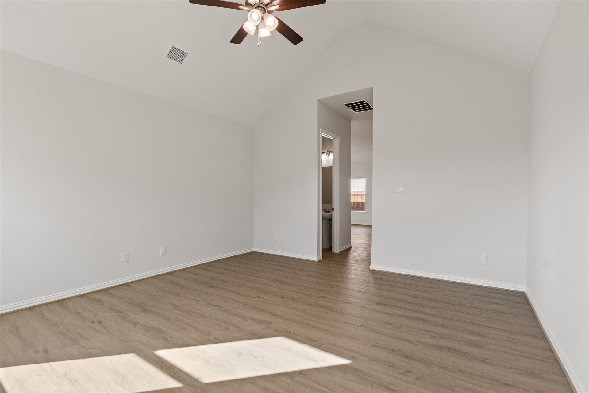 325 Magnolia View Drive, Brookshire, TX 77423 Representative photos