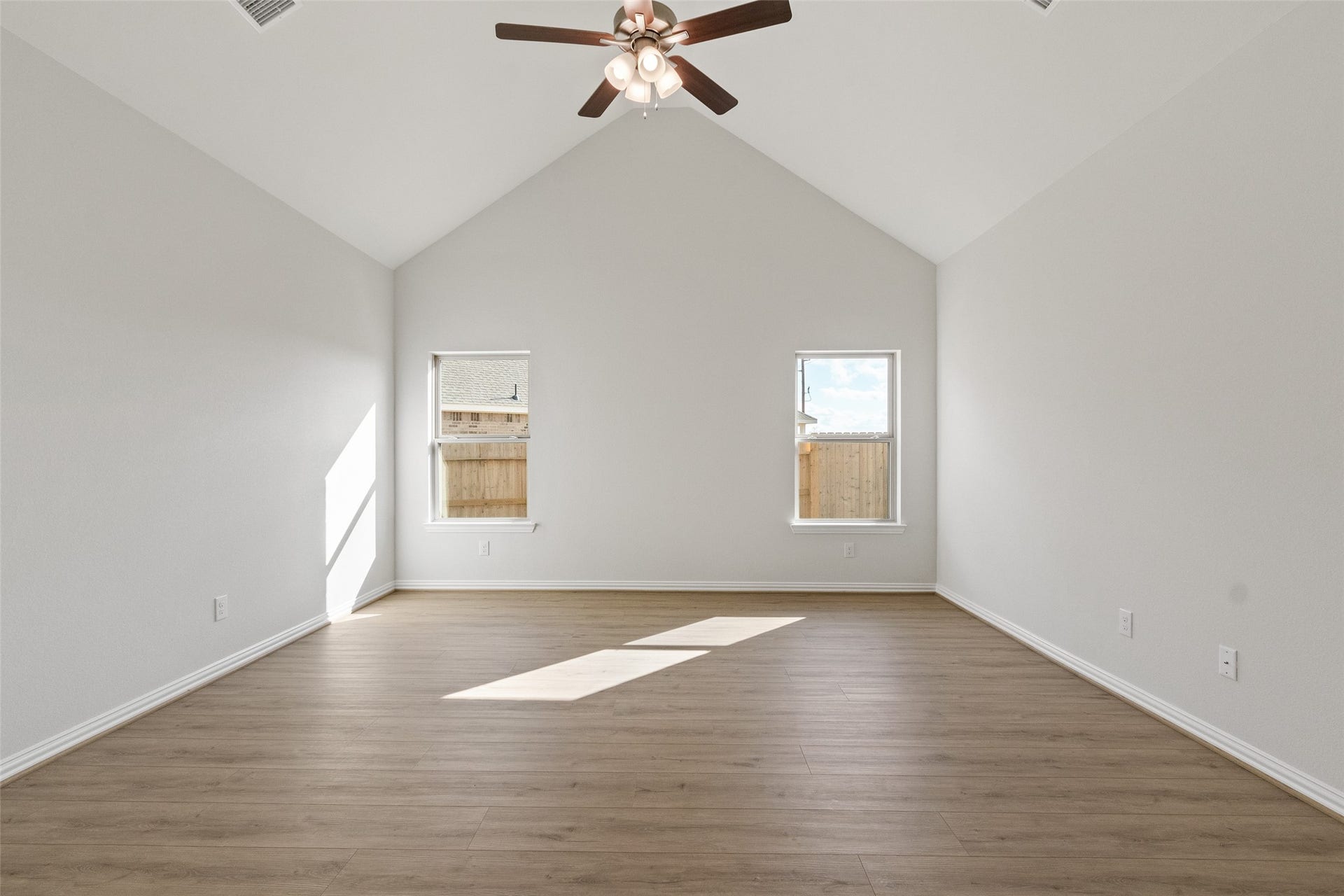325 Magnolia View Drive, Brookshire, TX 77423 Representative photos