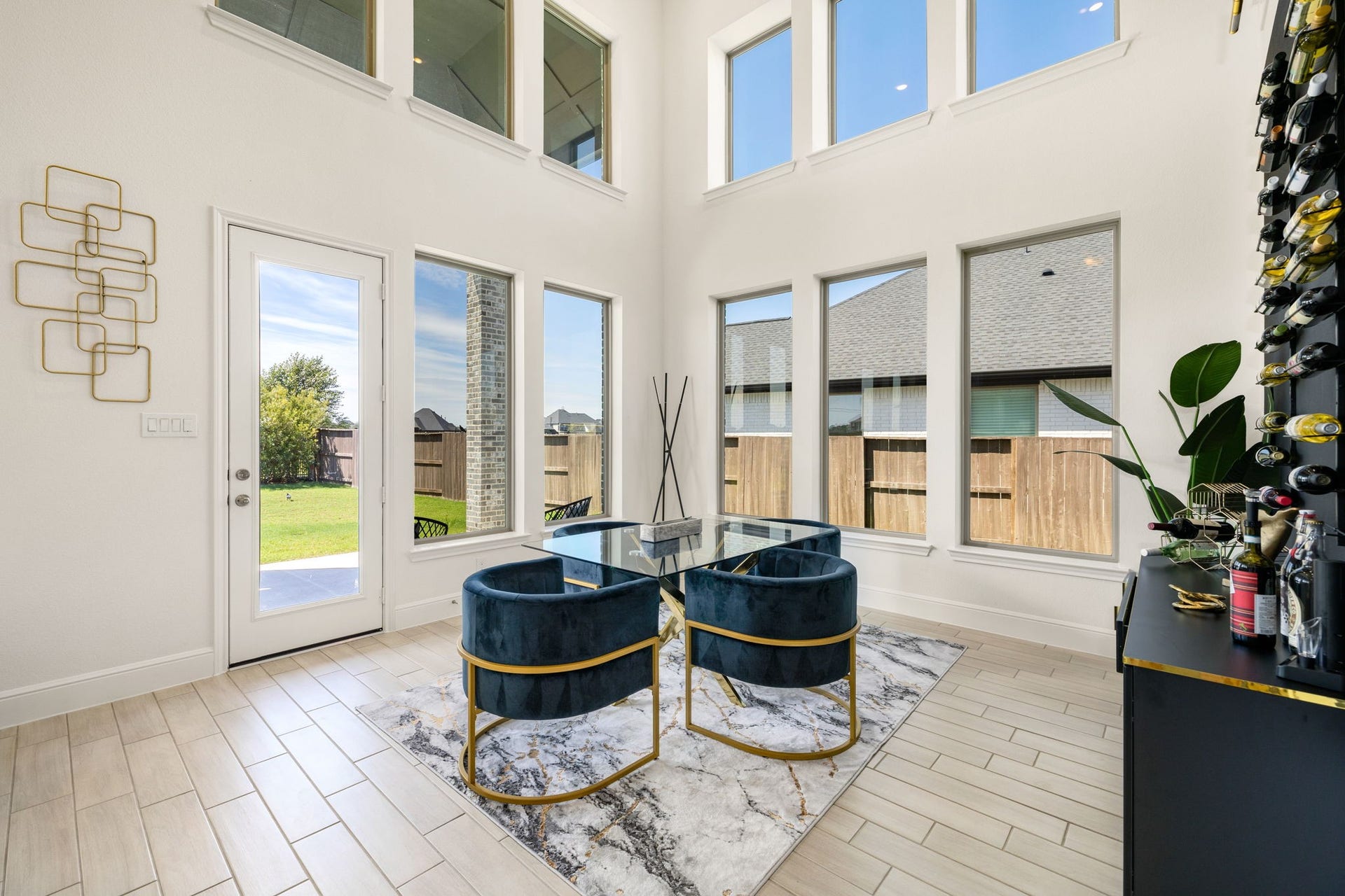 6903 Shoreline View Drive, Katy, TX 77493 Large windows make this bright and airy!