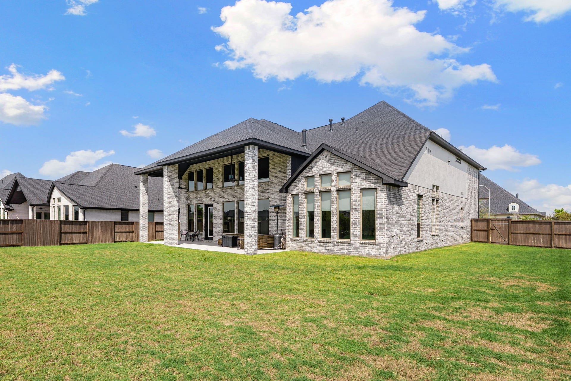 6903 Shoreline View Drive, Katy, TX 77493 Great size backyard!