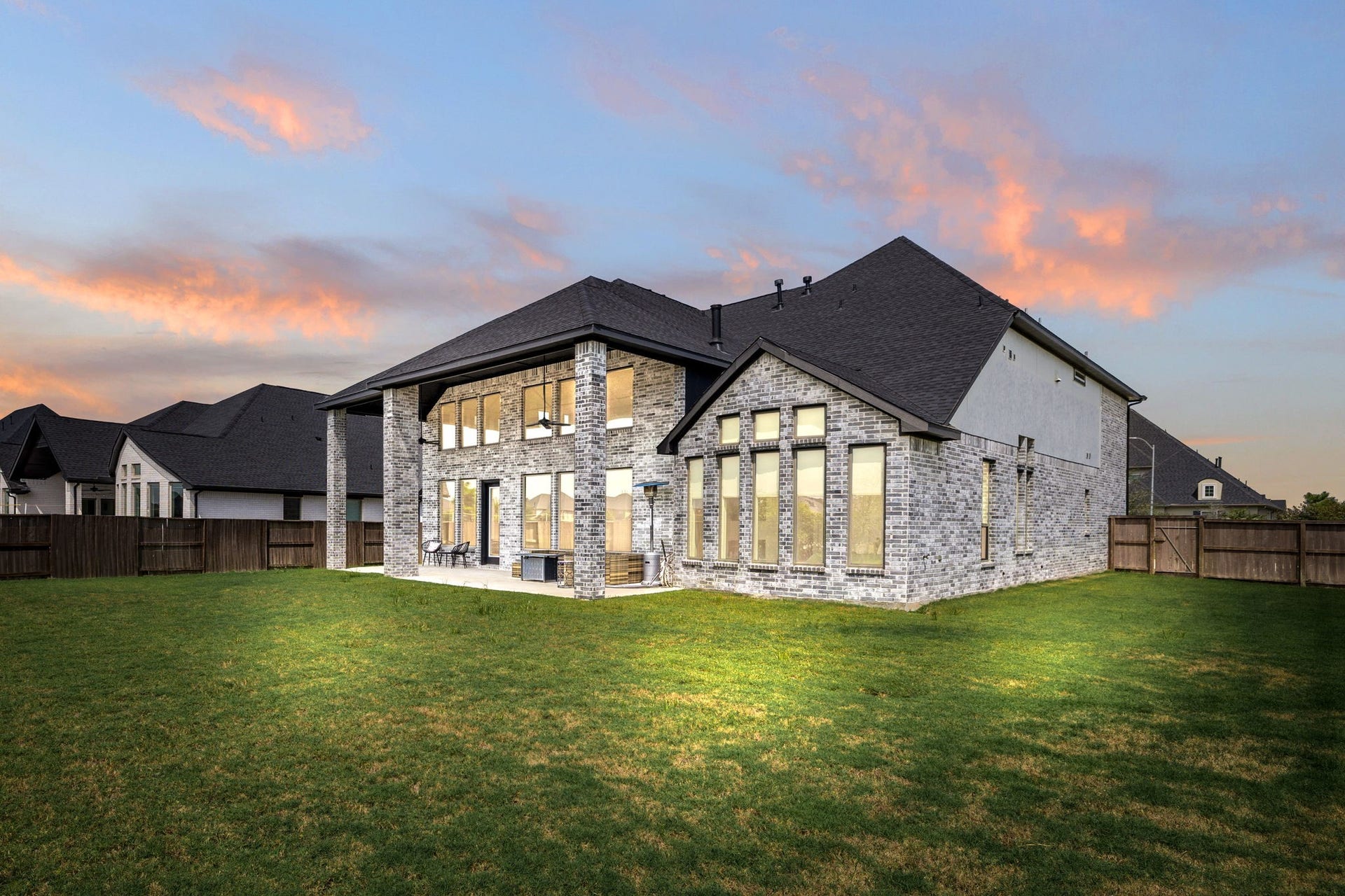 6903 Shoreline View Drive, Katy, TX 77493 Beautifully lit at night!