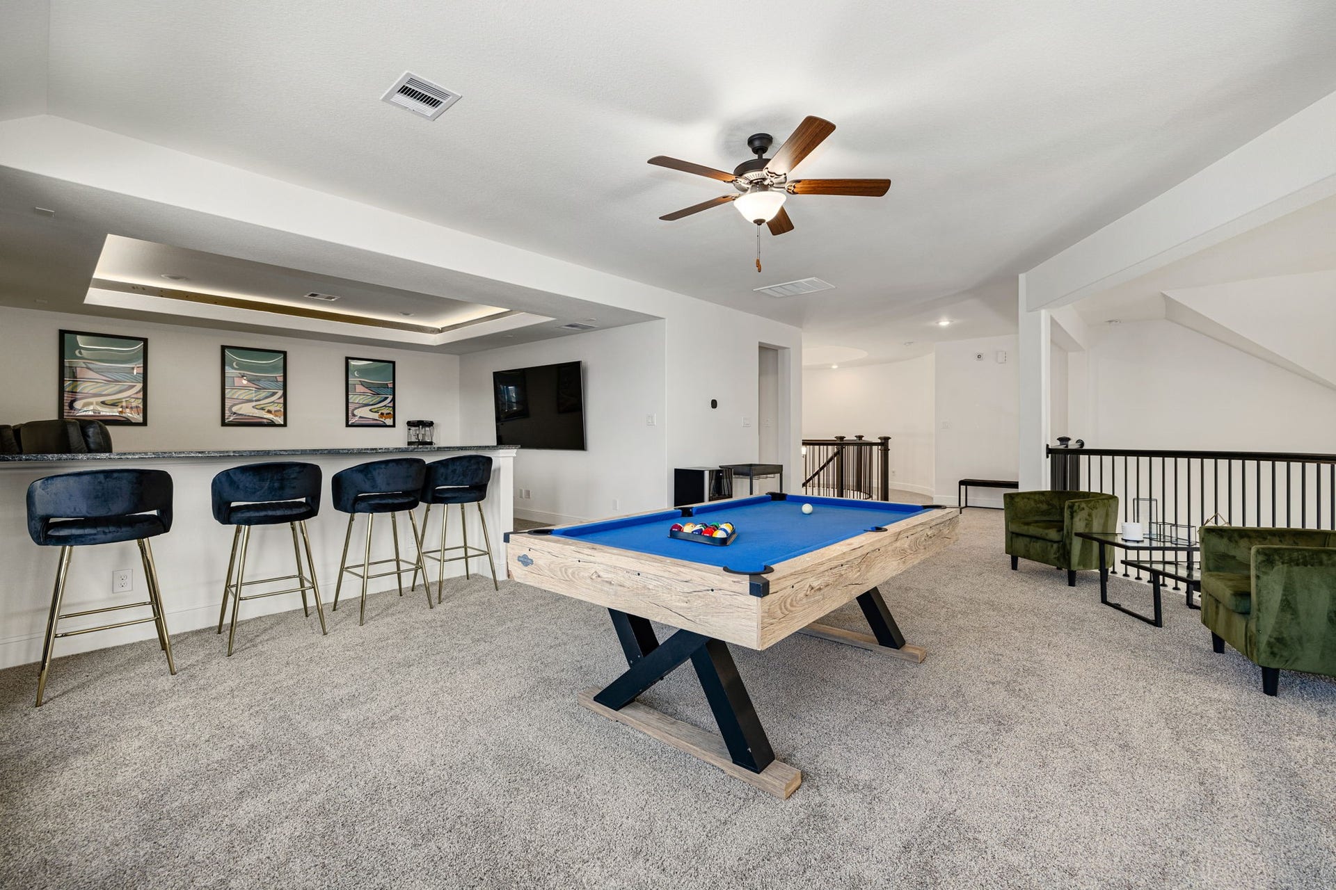 6903 Shoreline View Drive, Katy, TX 77493 Stylish bar with seating!