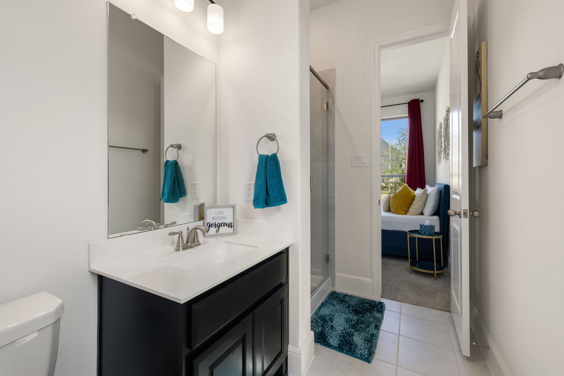 6903 Shoreline View Drive, Katy, TX 77493 Modern ensuite!