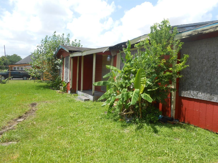 Property photo for 1118 Elberta Street, Houston, TX