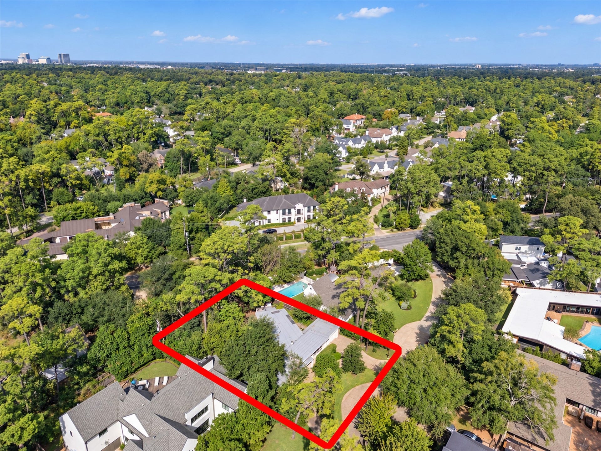 513 Ripple Creek Drive, Houston, TX 77024