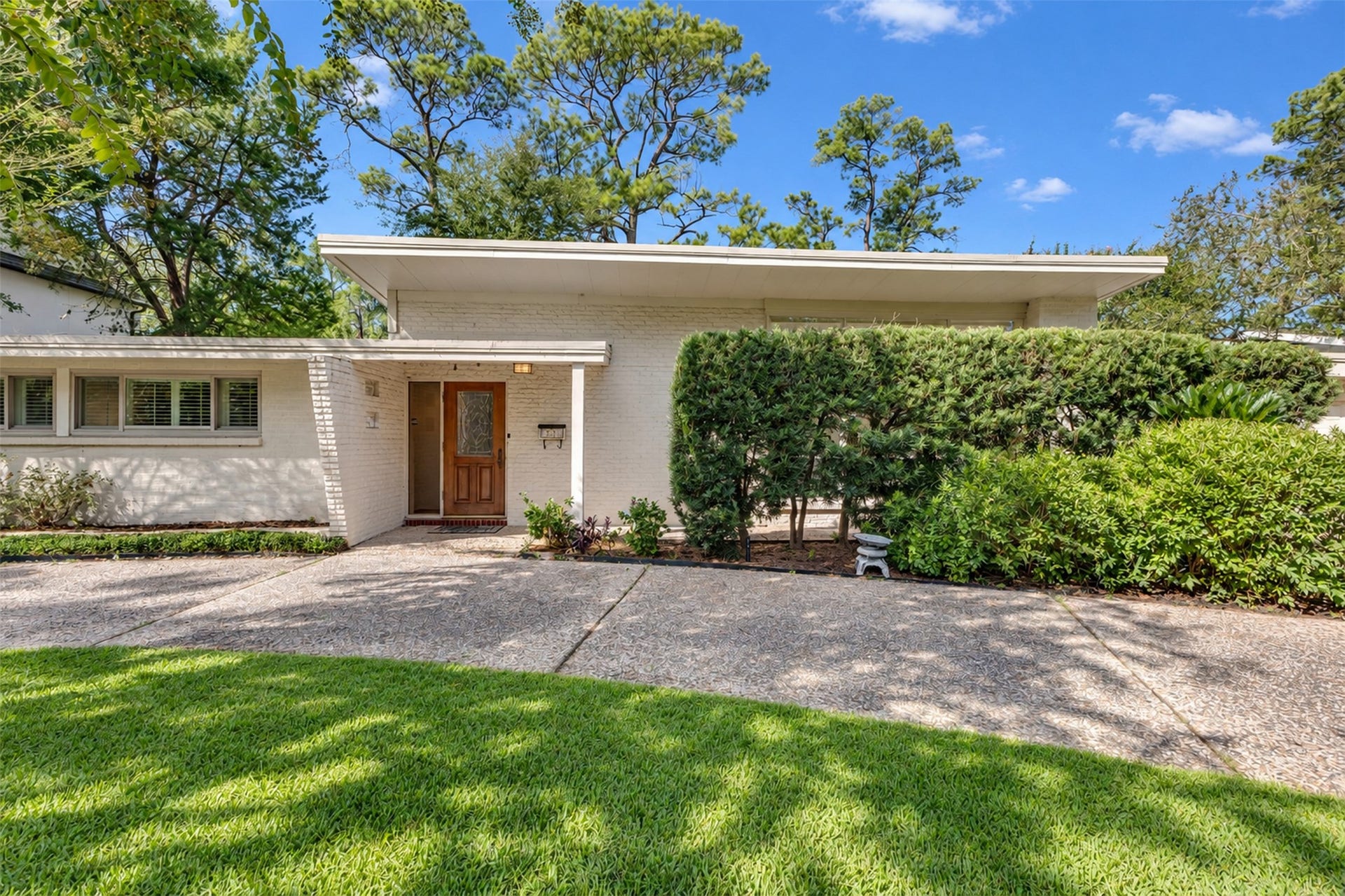 513 Ripple Creek.  This Mid-Century Modern home is located in Hunter's Creek.