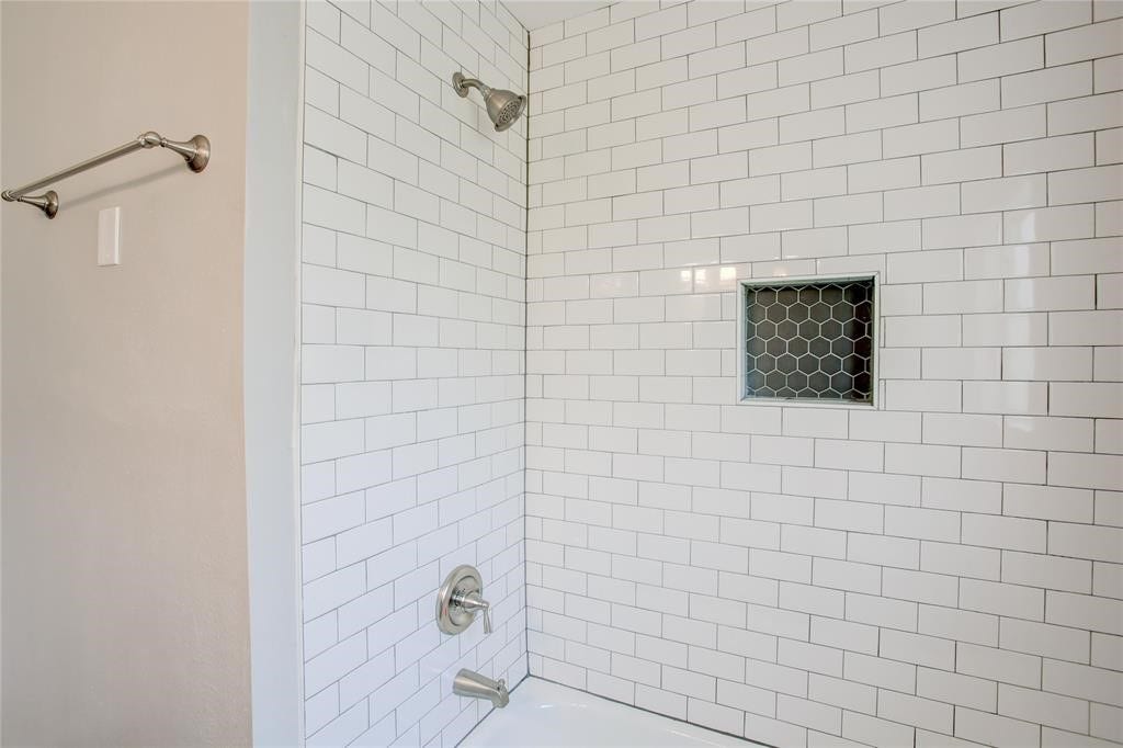 4137 Woodfin Street, Houston, TX 77025 4137 Woodfin Street, Houston, TX 77025
