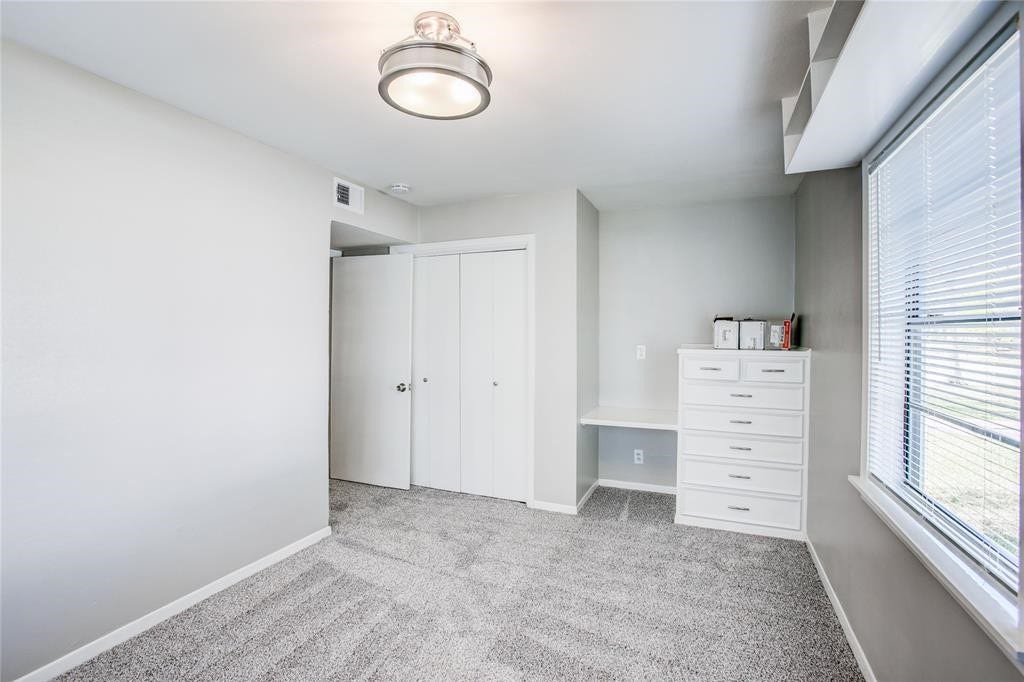 4137 Woodfin Street, Houston, TX 77025 4137 Woodfin Street, Houston, TX 77025