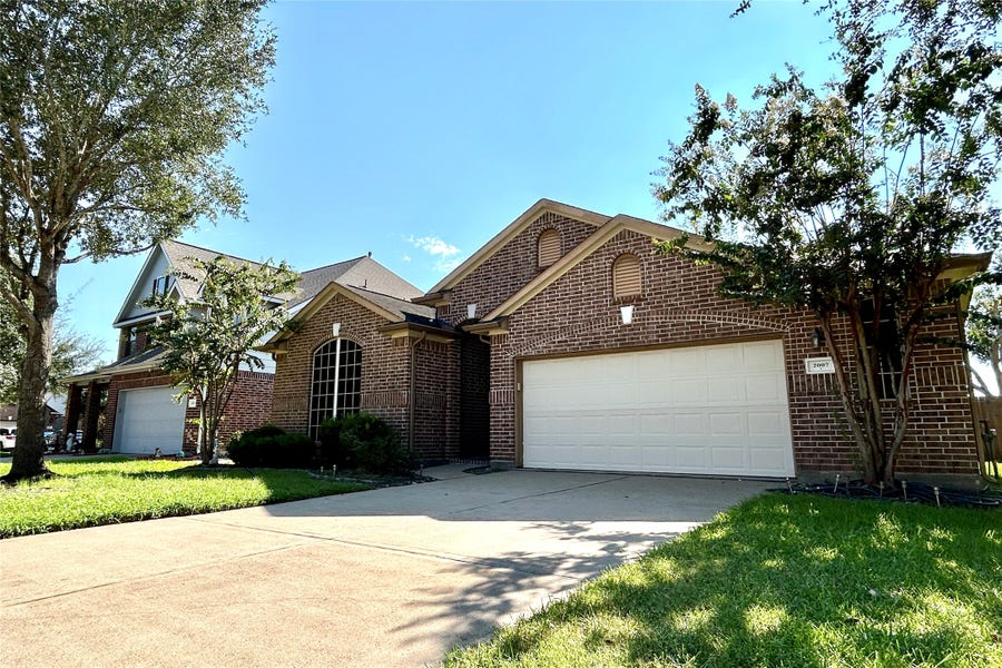 Property photo for 2007 Wembley Way, Rosenberg, TX