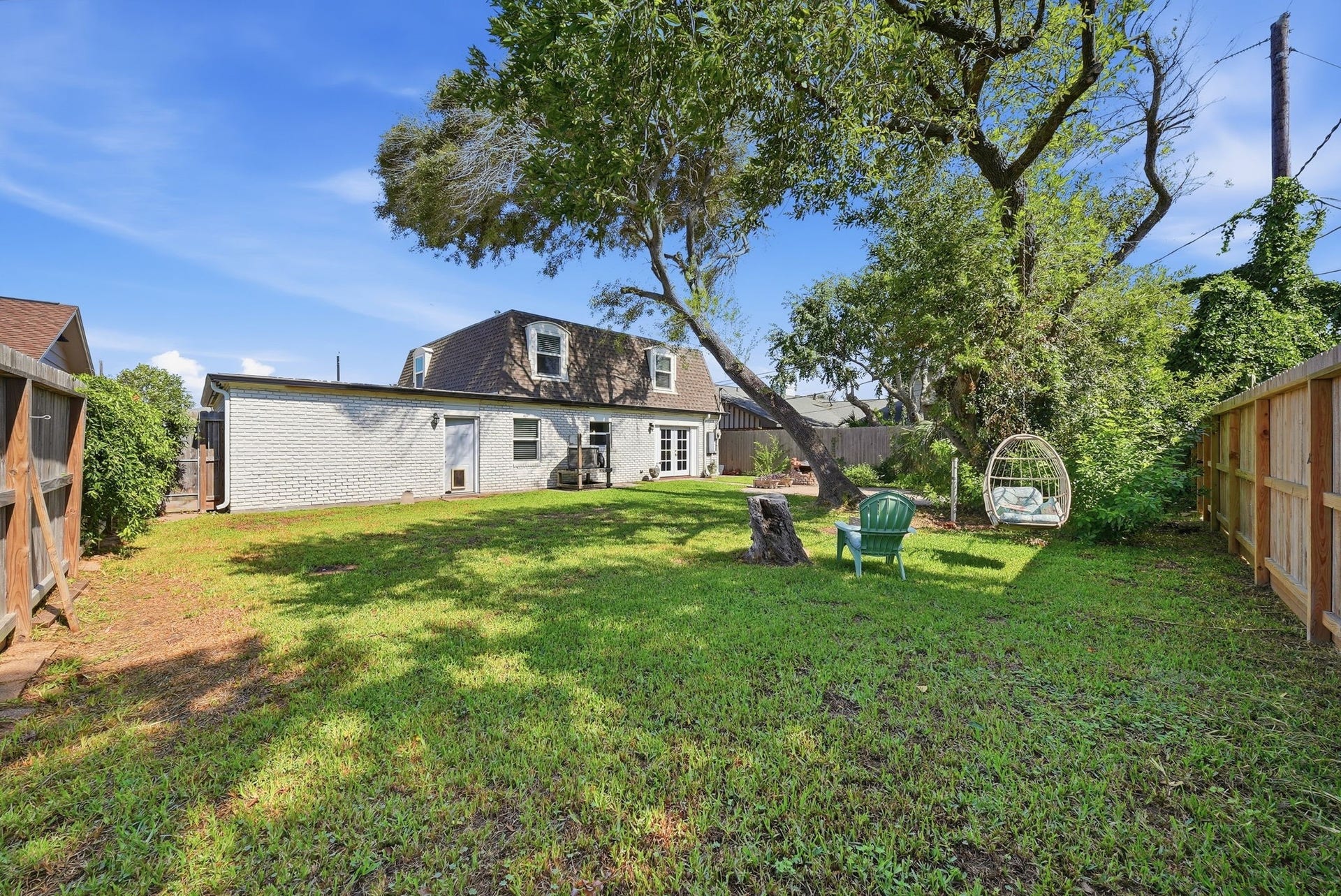 7705 Beaudelaire Circle, Galveston, TX 77551 7705 Beaudelaire Circle, Galveston, TX 77551