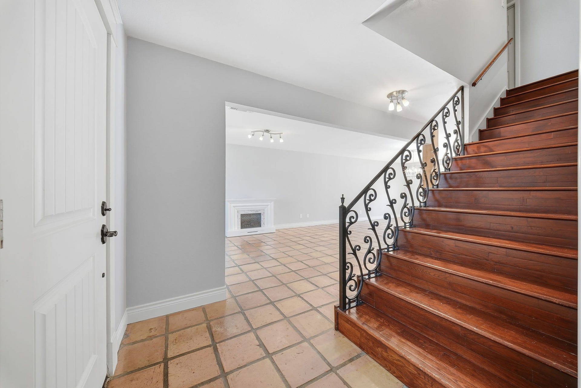 7705 Beaudelaire Circle, Galveston, TX 77551 7705 Beaudelaire Circle, Galveston, TX 77551