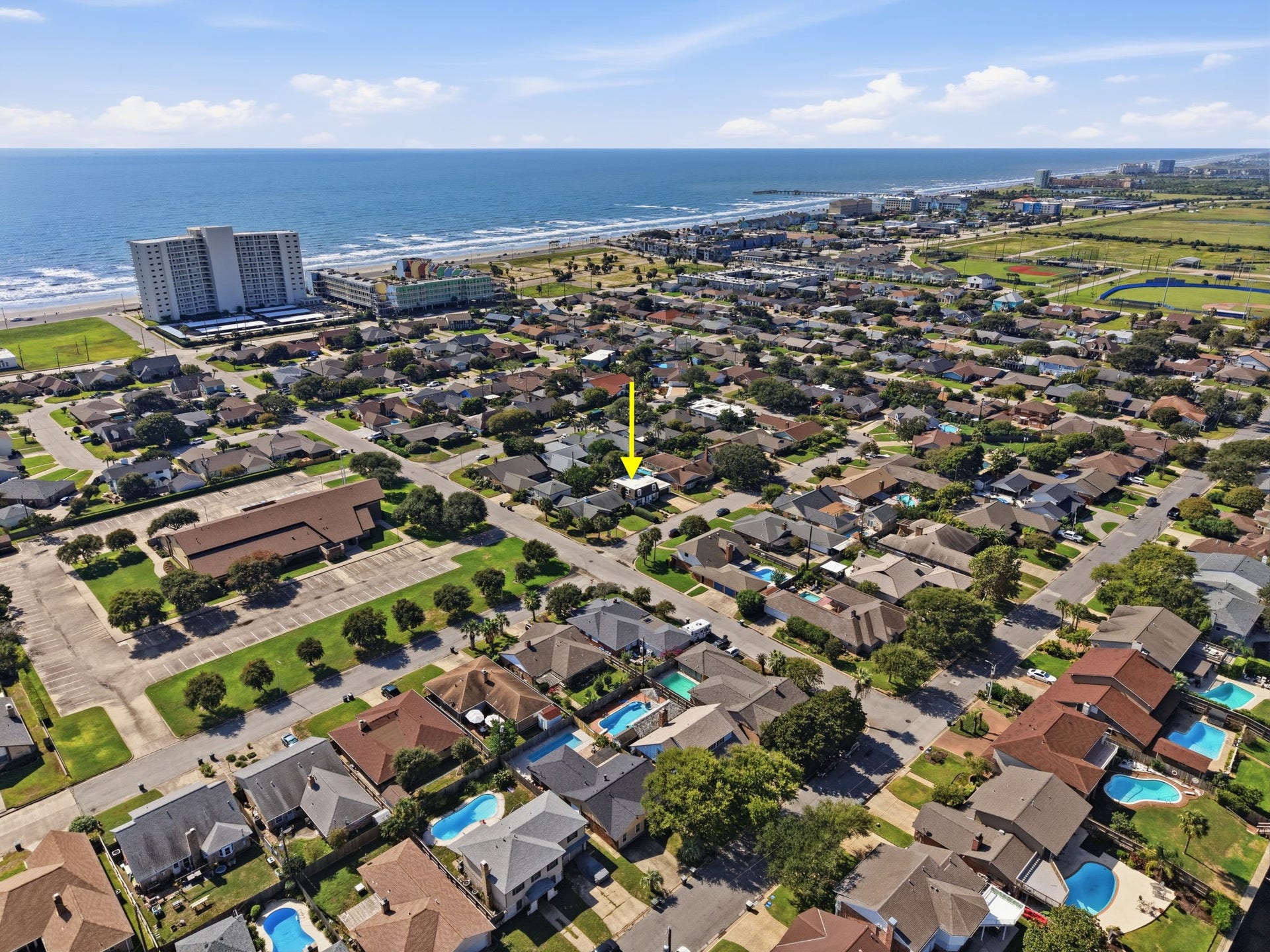 7705 Beaudelaire Circle, Galveston, TX 77551 7705 Beaudelaire Circle, Galveston, TX 77551