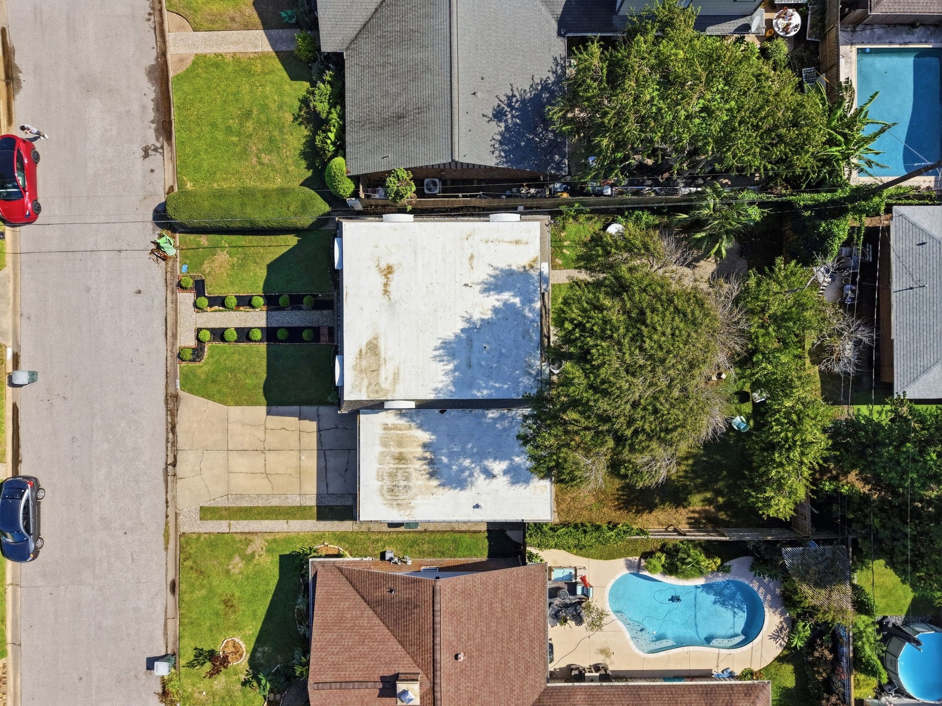 7705 Beaudelaire Circle, Galveston, TX 77551 7705 Beaudelaire Circle, Galveston, TX 77551