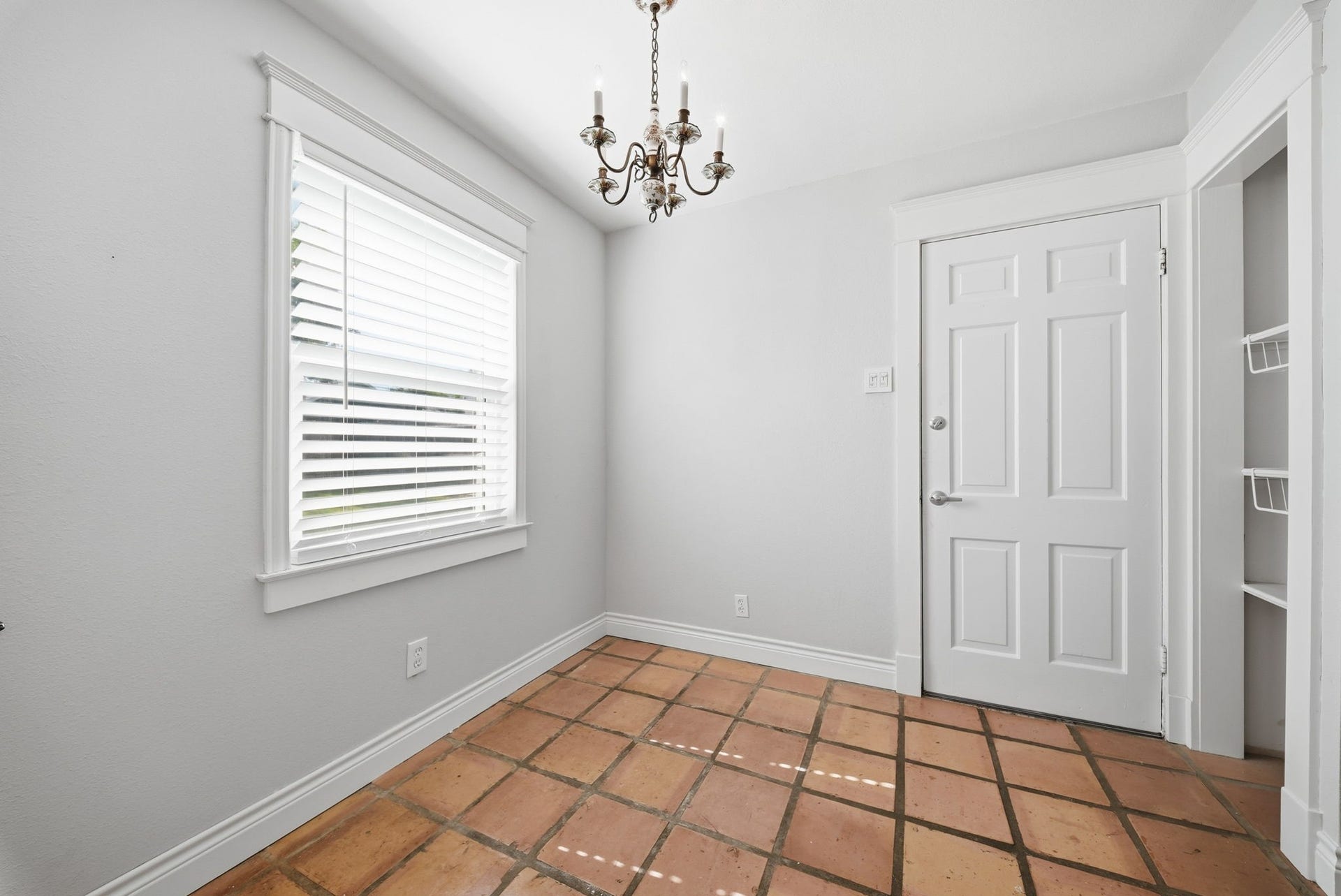 7705 Beaudelaire Circle, Galveston, TX 77551 7705 Beaudelaire Circle, Galveston, TX 77551