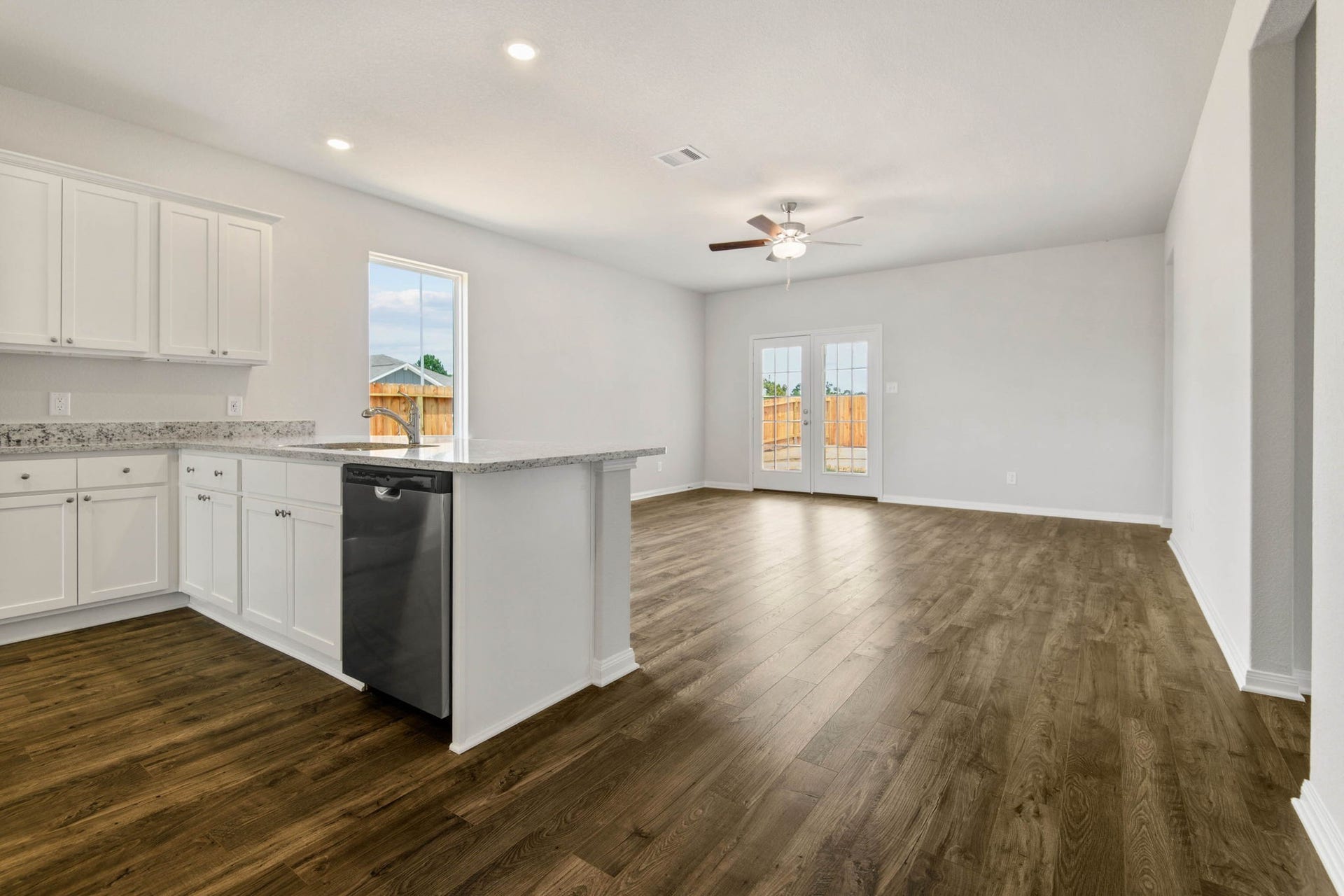 708 Jasmine Ridge Lane, Waller, TX 77484