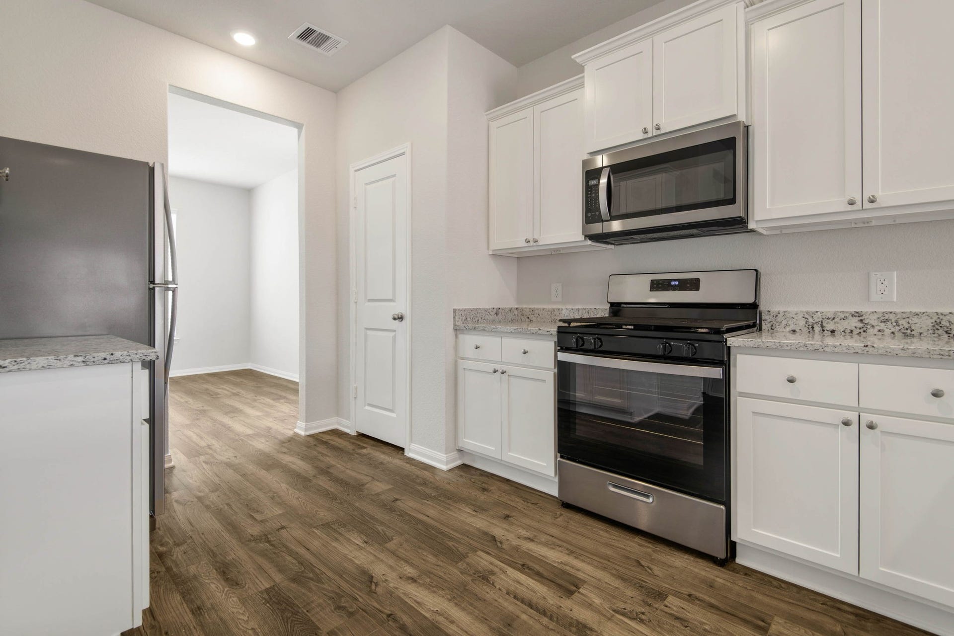 708 Jasmine Ridge Lane, Waller, TX 77484