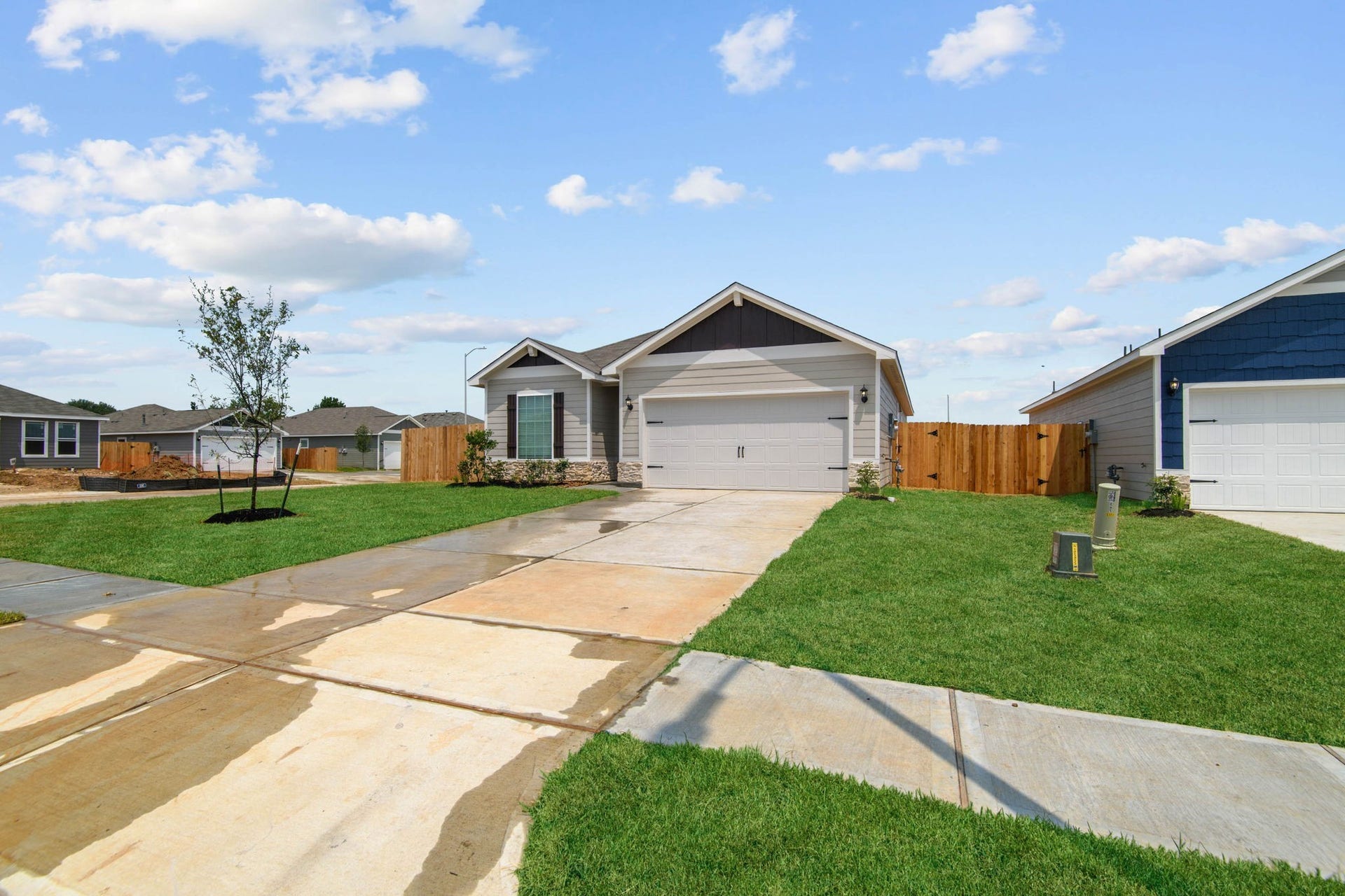 708 Jasmine Ridge Lane, Waller, TX 77484