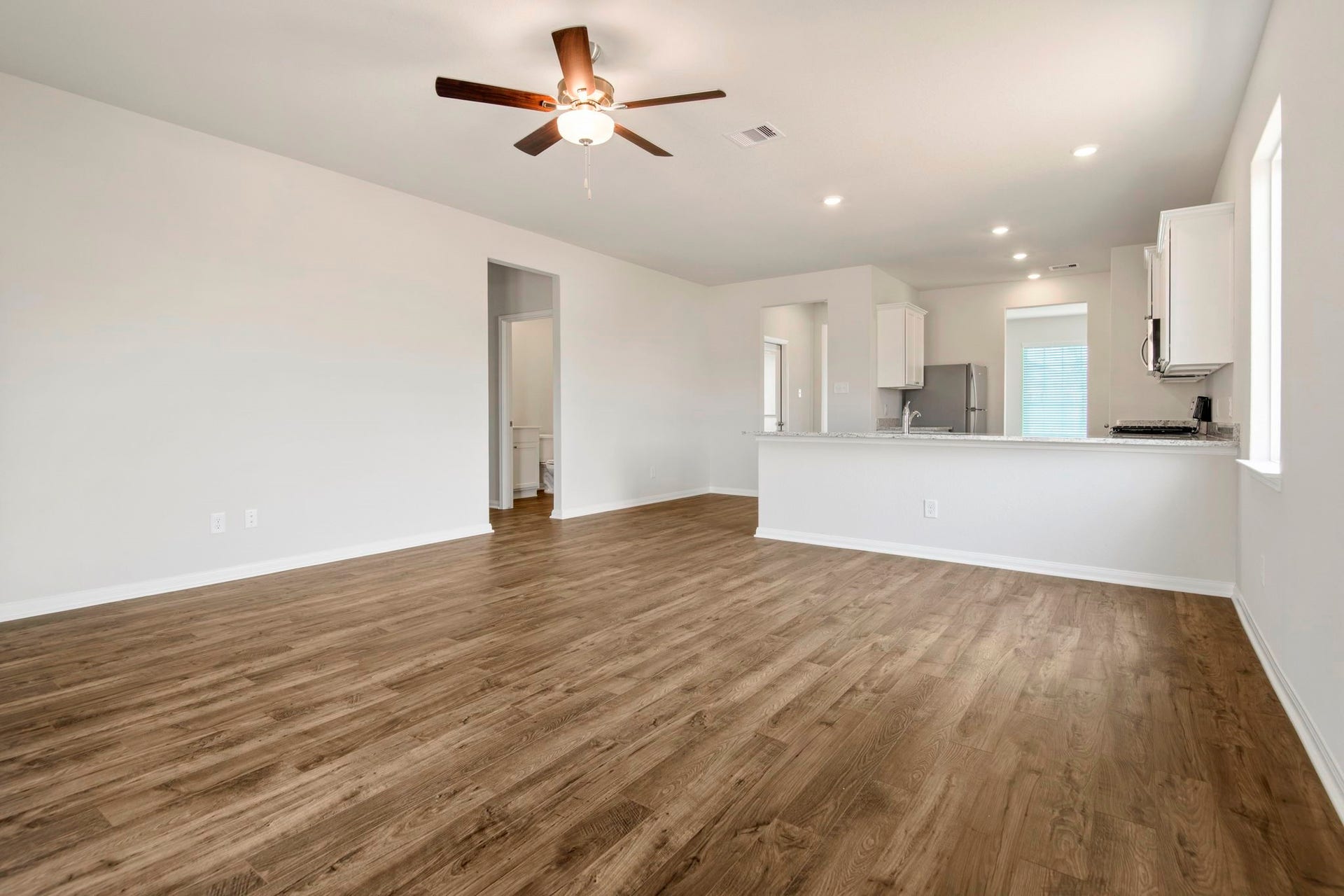 708 Jasmine Ridge Lane, Waller, TX 77484