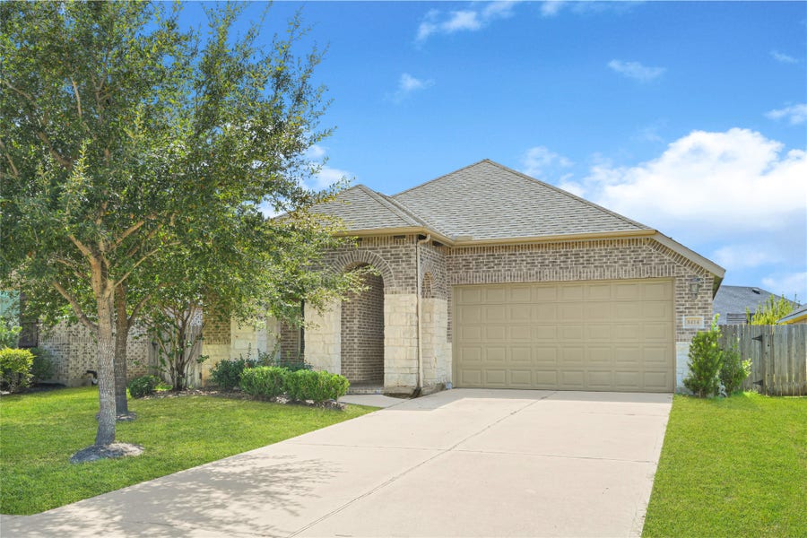Property photo for 8414 Victoria Springs Drive, Richmond, TX