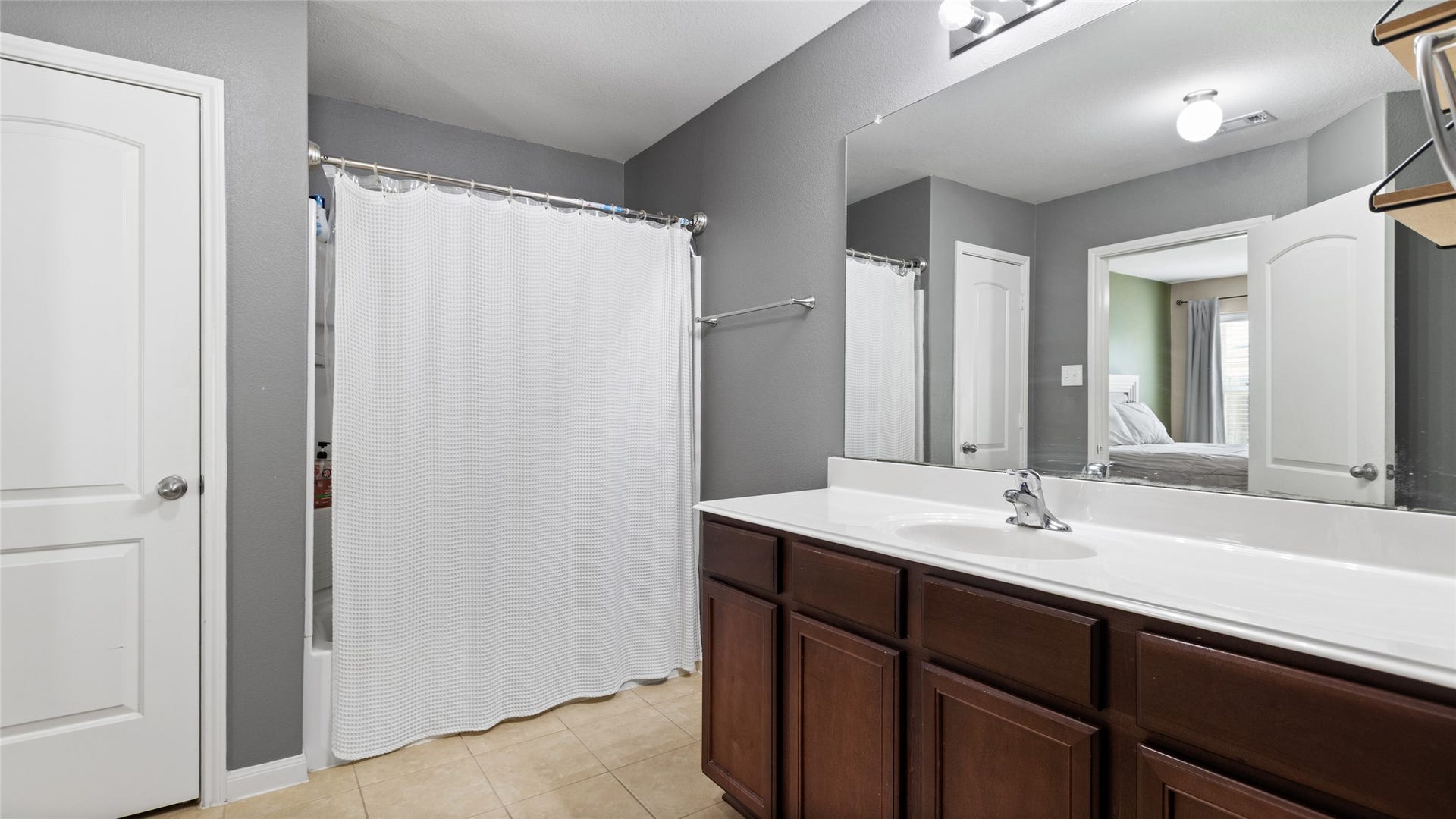 9439 Gold Mountain Drive, Rosharon, TX 77583