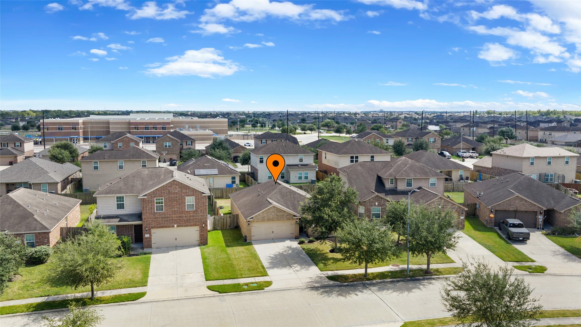 9439 Gold Mountain Drive, Rosharon, TX 77583