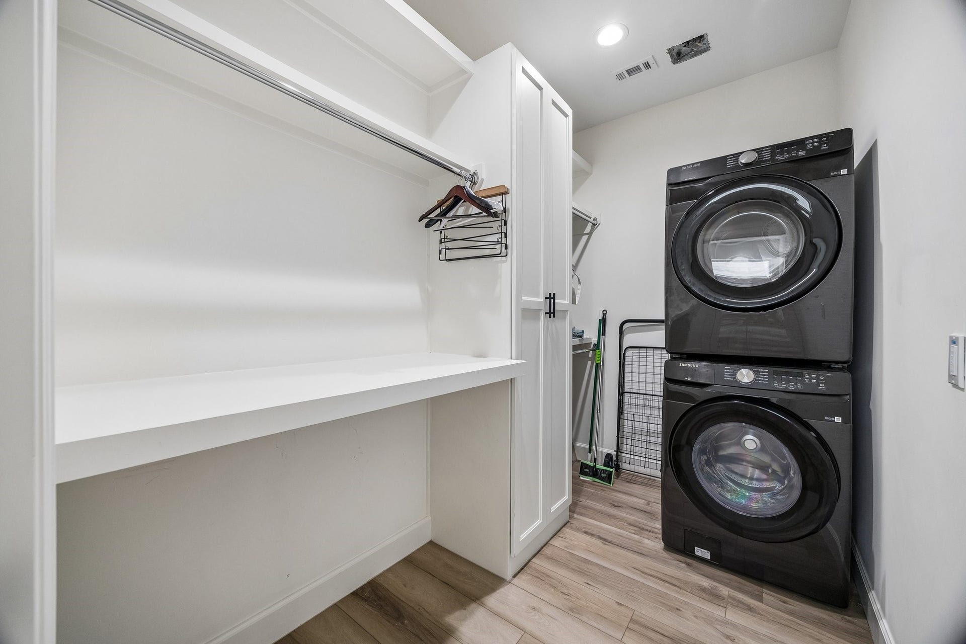542 Granberry Street, Houston, TX 77007 542 Granberry Street, Houston, TX 77007