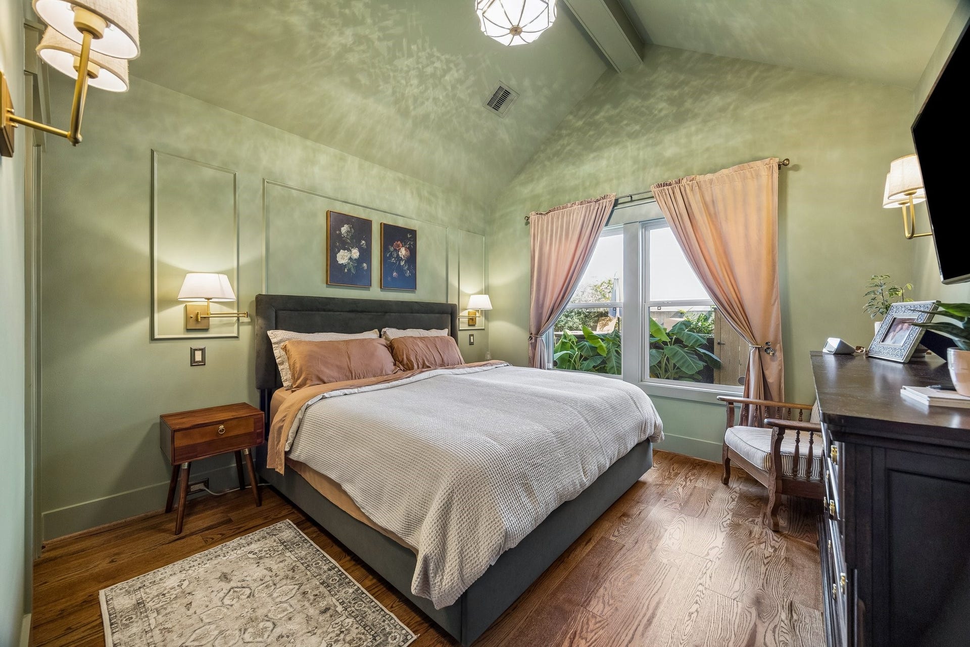 542 Granberry Street, Houston, TX 77007 542 Granberry Street, Houston, TX 77007