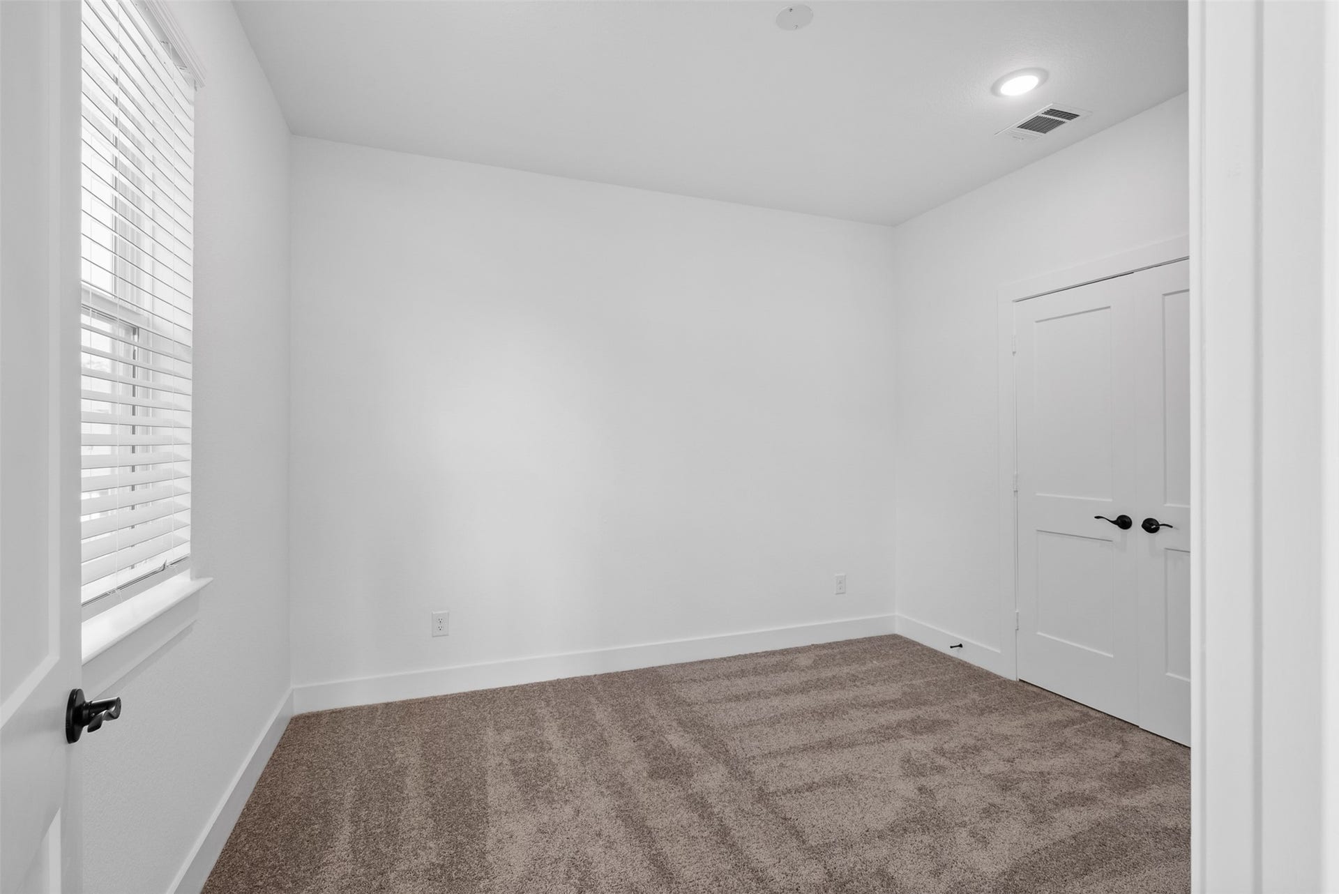 5007 Dunstable Manor Lane, Fresno, TX 77583 5007 Dunstable Manor Lane, Fresno, TX 77583