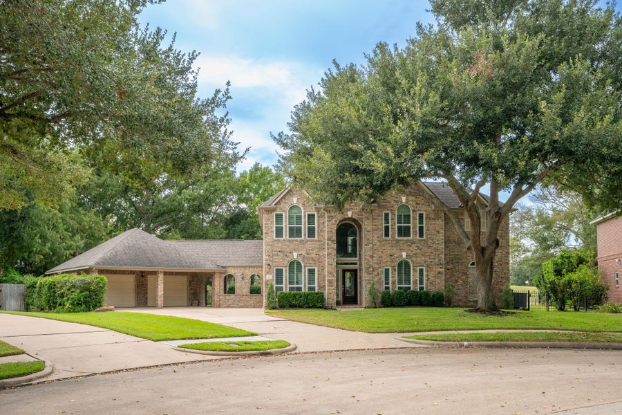 Property photo for 2137 S Pecan Trail Drive, Richmond, TX