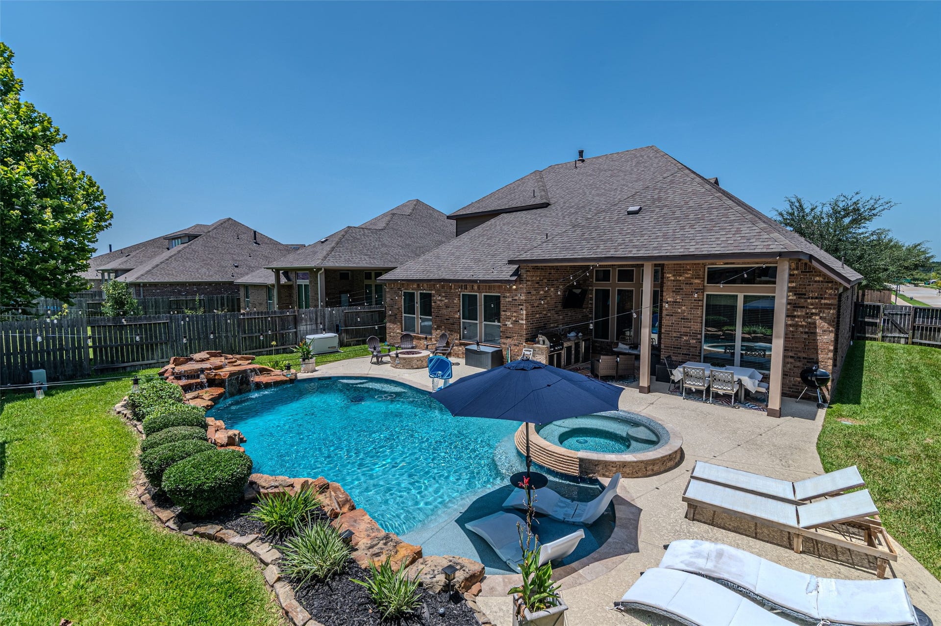 20103 Three Chutes Lane, Cypress, TX 77433 Whether you're hosting friends, enjoying family time, or unwinding under a breathtaking Texas sunset, this spectacular backyard is the ultimate place to make memories. It's more than a backyard, it's a lifestyle.