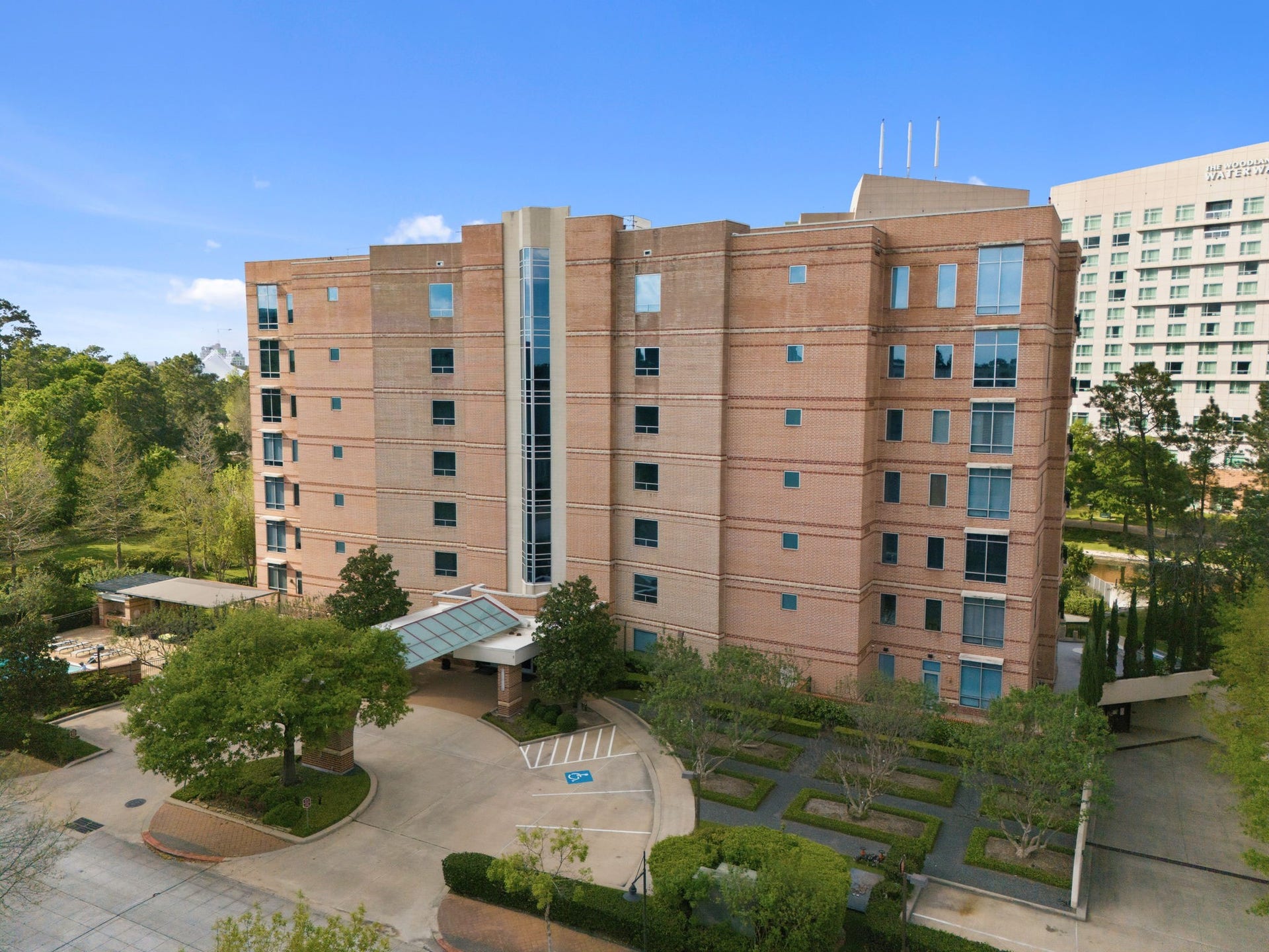3 Waterway Court, #1B, The Woodlands, TX 77380 3 Waterway Court #1B, The Woodlands, Texas, 77380