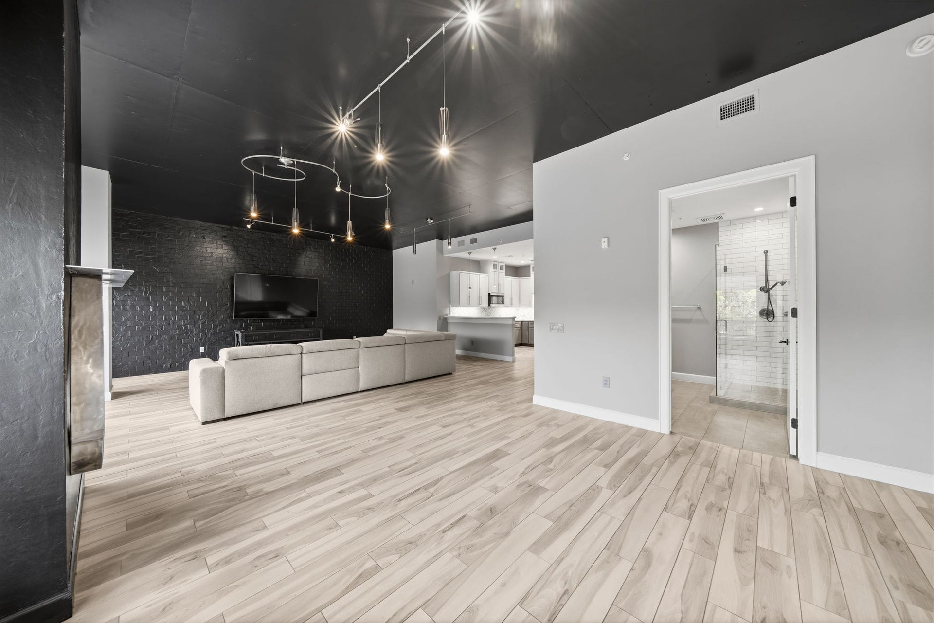 3 Waterway Court, #1B, The Woodlands, TX 77380 3 Waterway Court #1B, The Woodlands, Texas, 77380