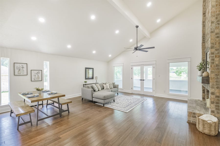 Property photo for 416 Rolling Hills Drive, Panorama Village, TX